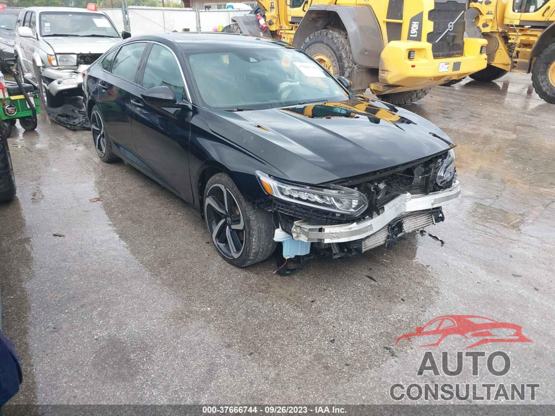 HONDA ACCORD 2018 - 1HGCV2F38JA000255