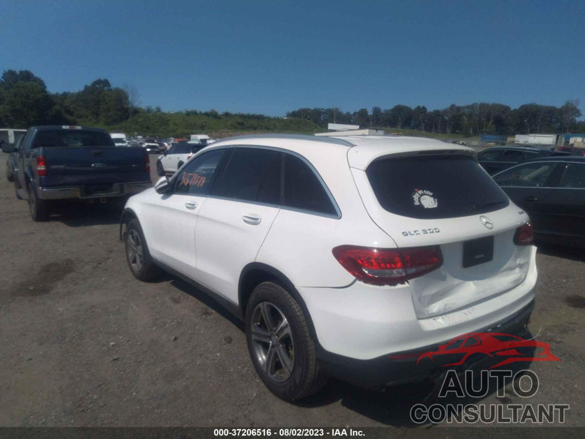 MERCEDES-BENZ GLC 300 2016 - WDC0G4KBXGF055008