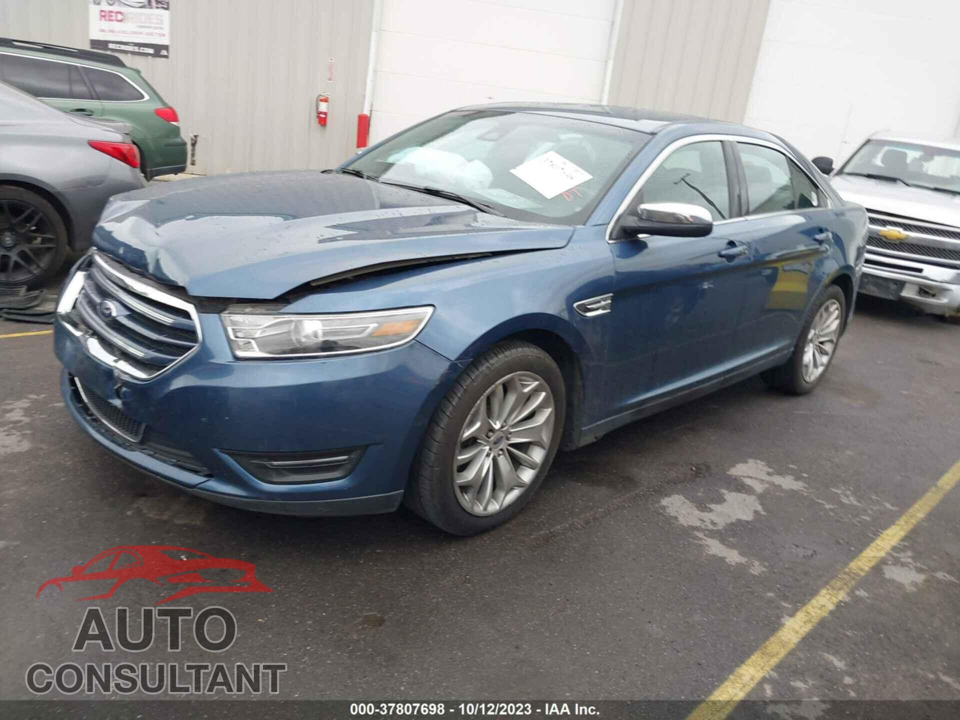 FORD TAURUS 2018 - 1FAHP2F84JG109342