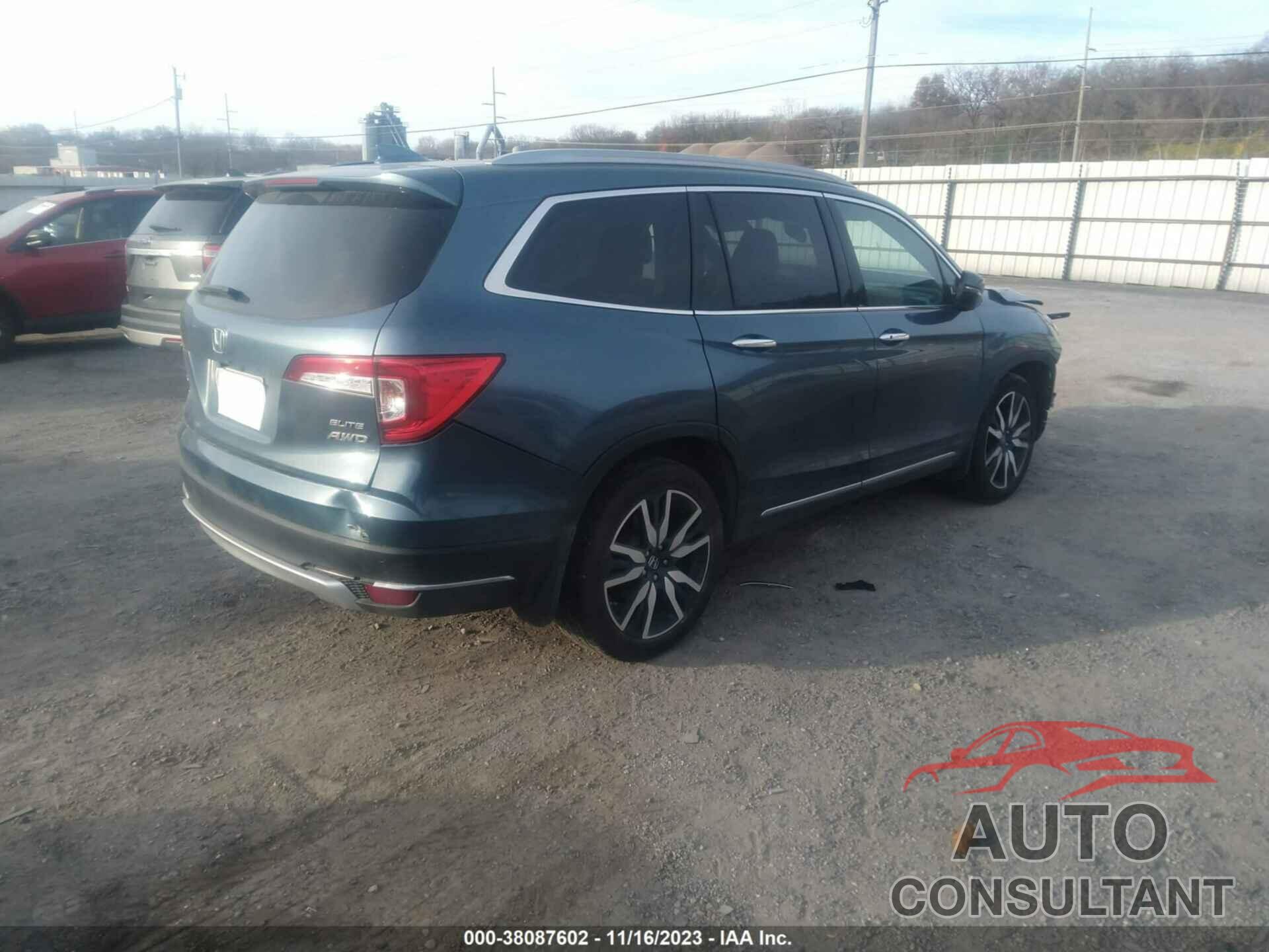 HONDA PILOT 2019 - 5FNYF6H05KB000136