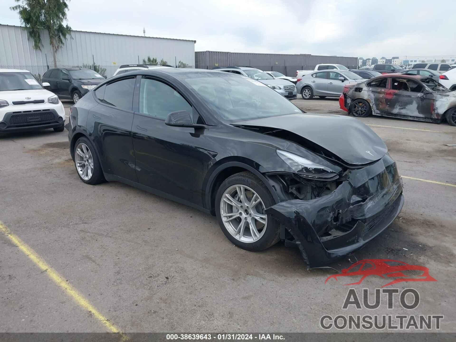 TESLA MODEL Y 2023 - 7SAYGAEE2PF871702