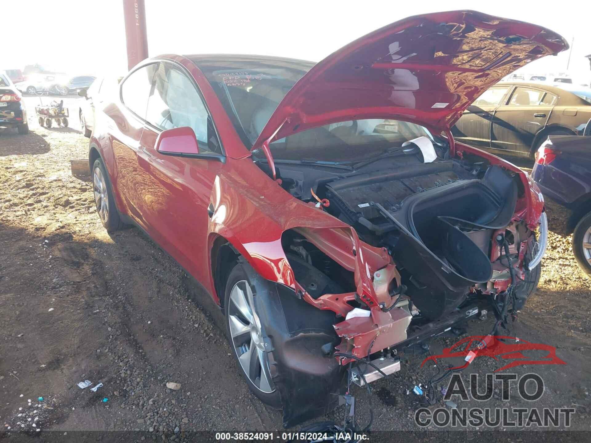TESLA MODEL Y 2023 - 7SAYGDEEXPA136657