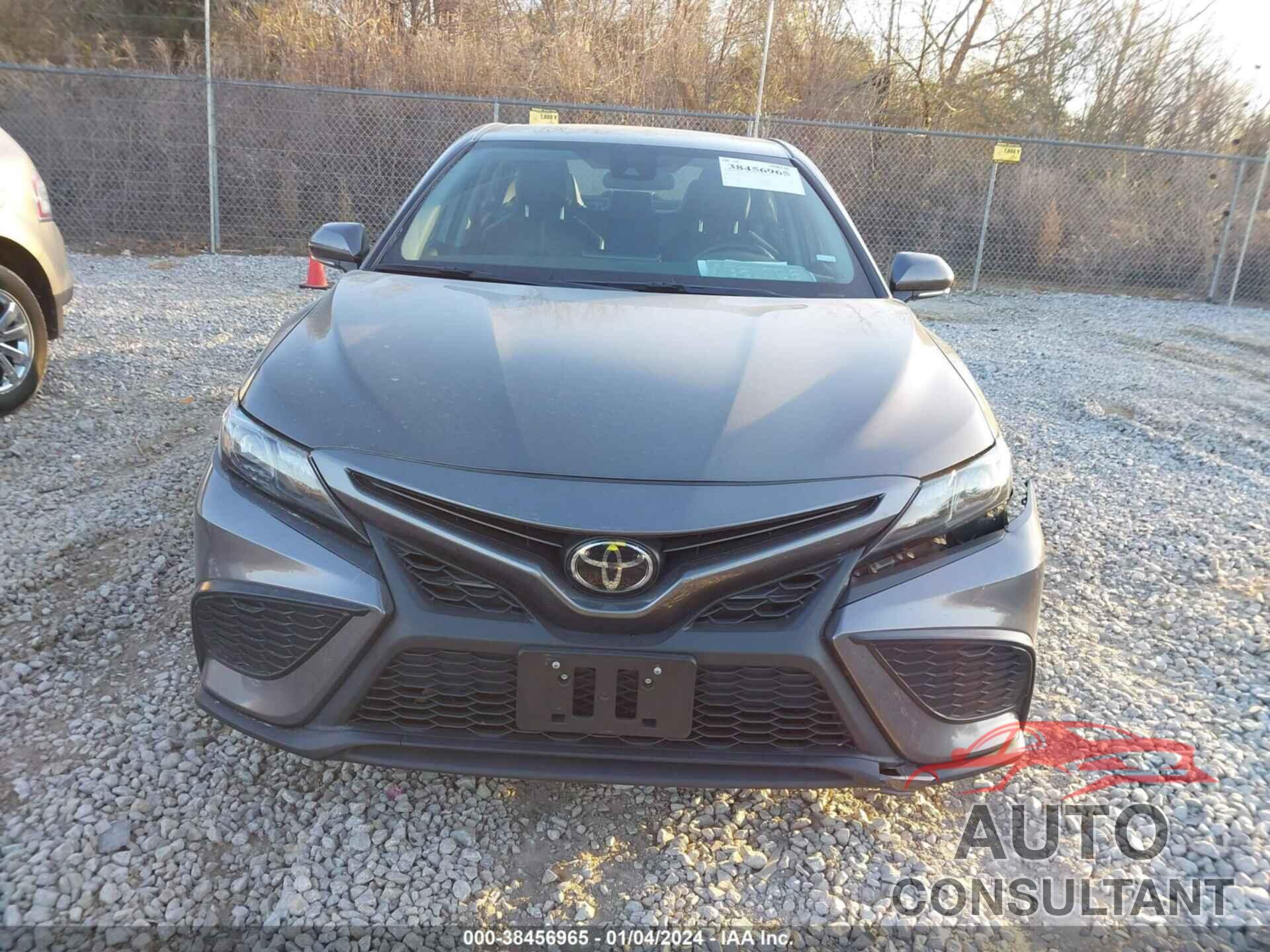 TOYOTA CAMRY 2022 - 4T1G11AK0NU711095