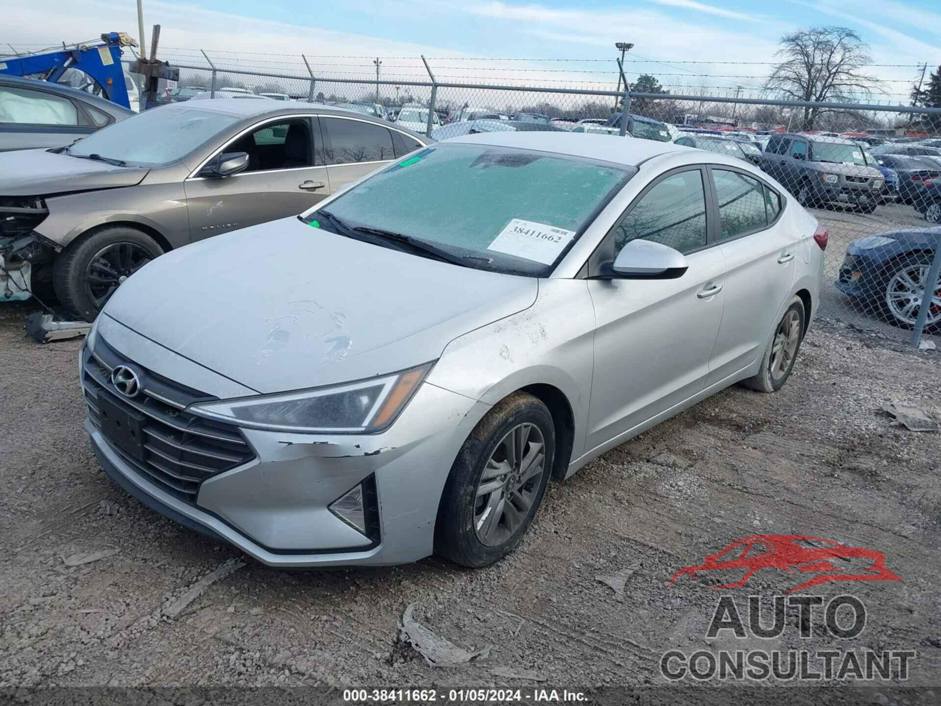 HYUNDAI ELANTRA 2019 - KMHD84LF7KU753078