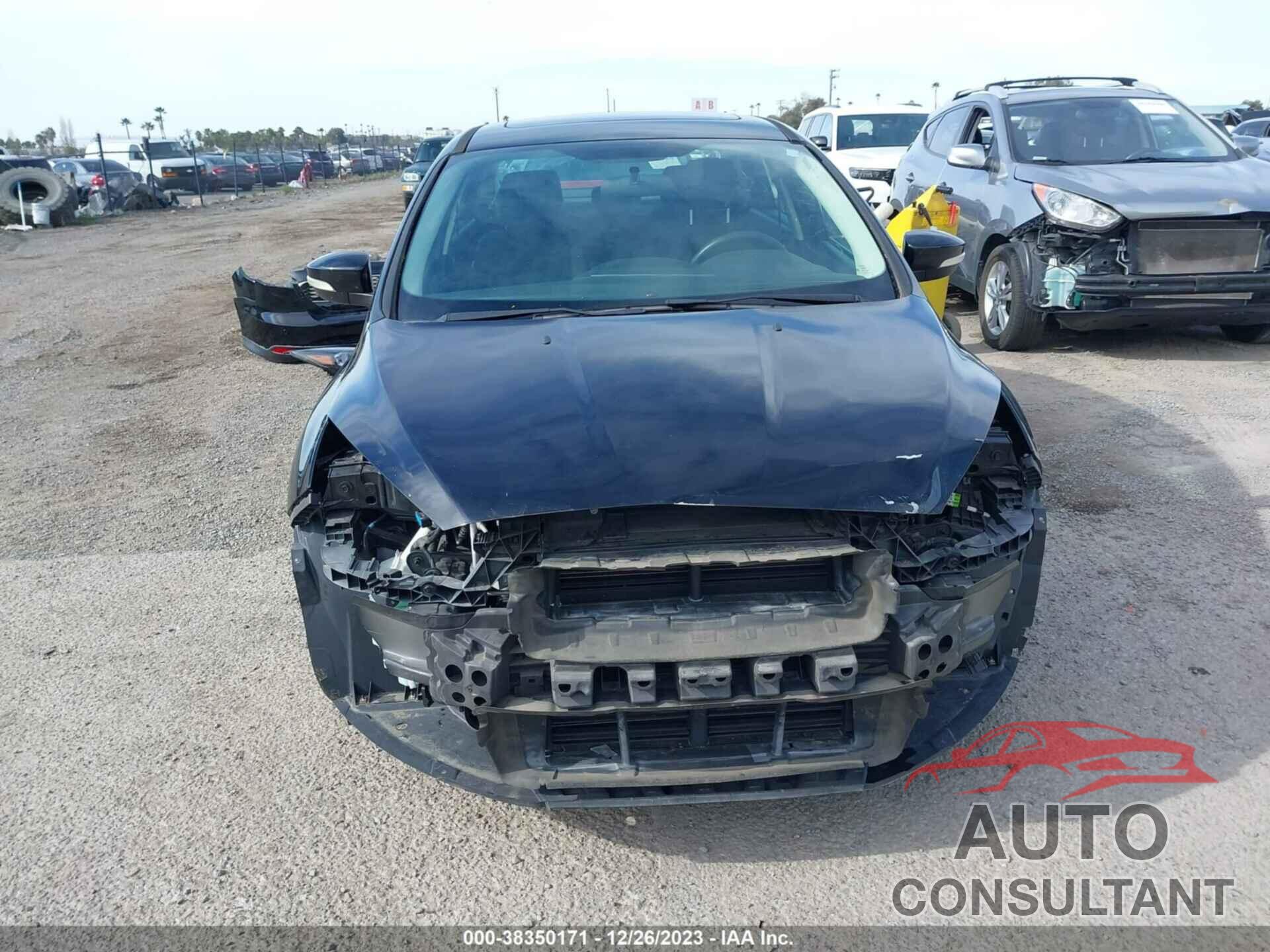 FORD FOCUS 2018 - 1FADP3H25JL270660