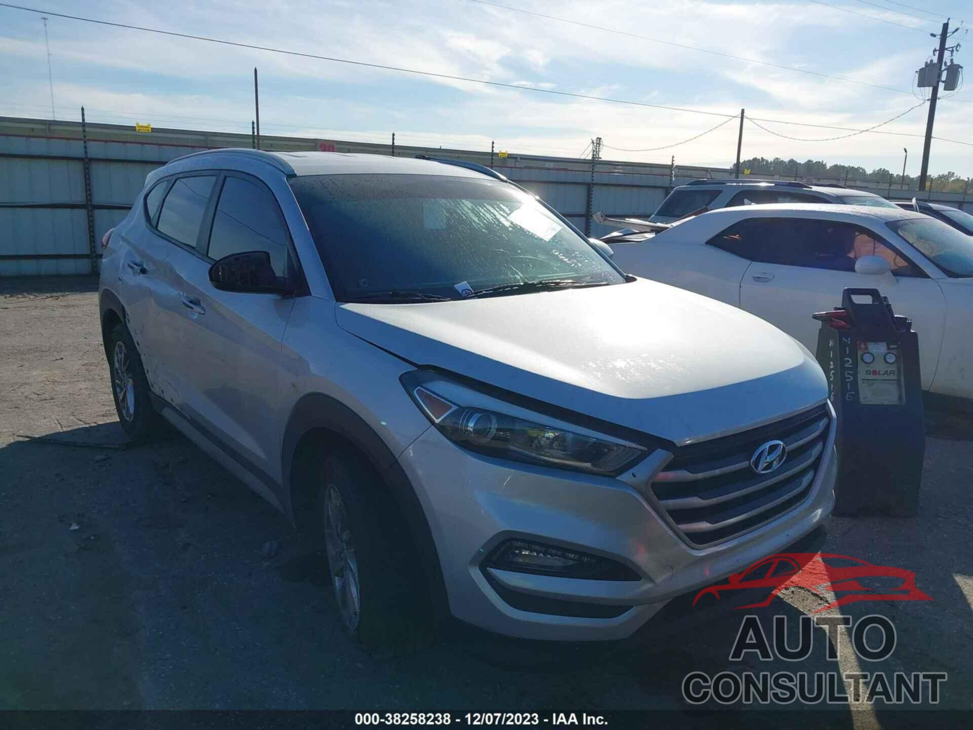 HYUNDAI TUCSON 2018 - KM8J33A41JU677224