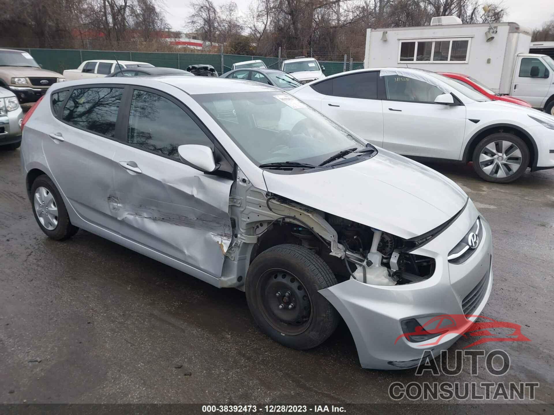 HYUNDAI ACCENT 2017 - KMHCT5AE4HU320871