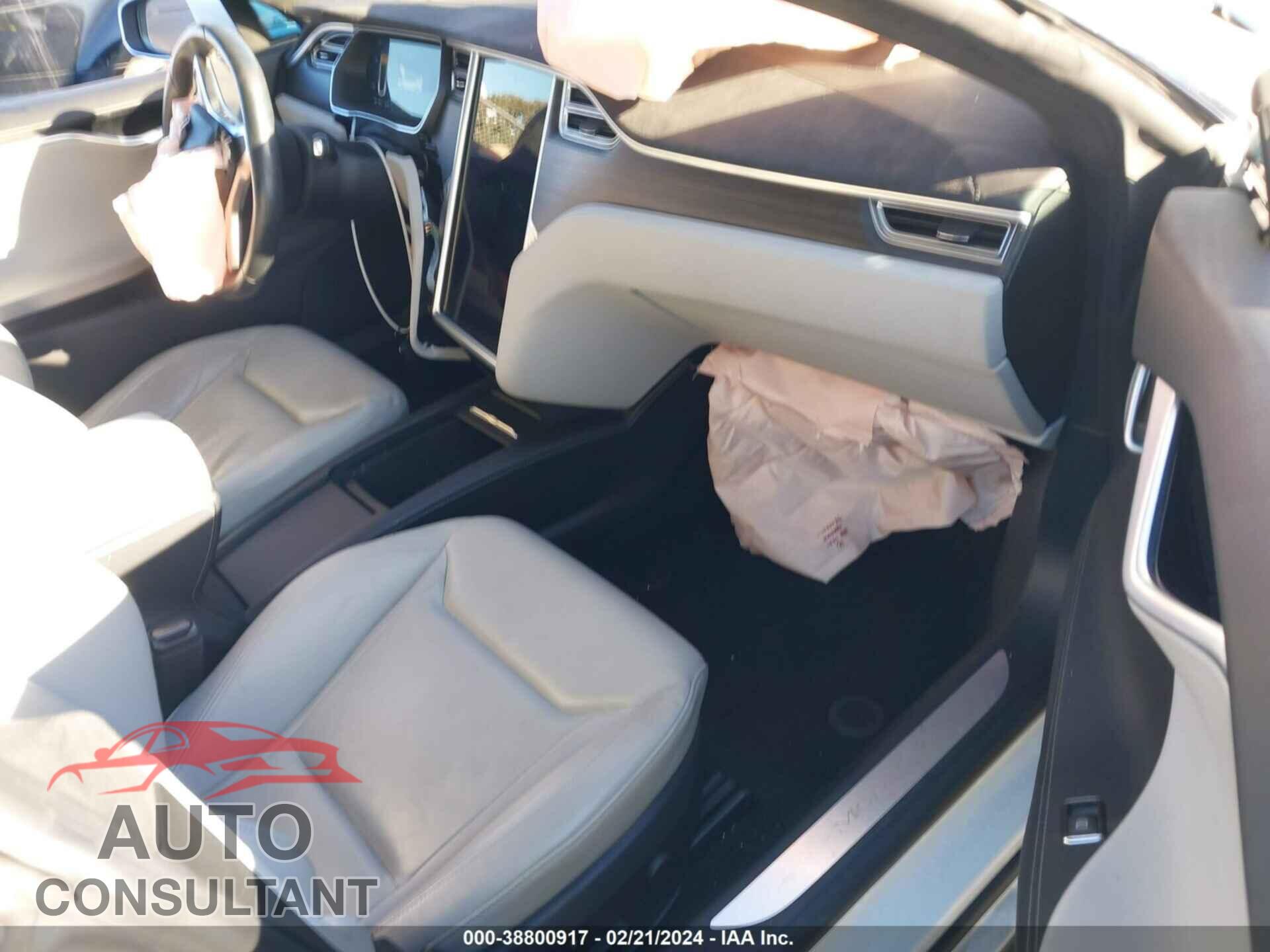 TESLA MODEL S 2016 - 5YJSA1E25GF138411