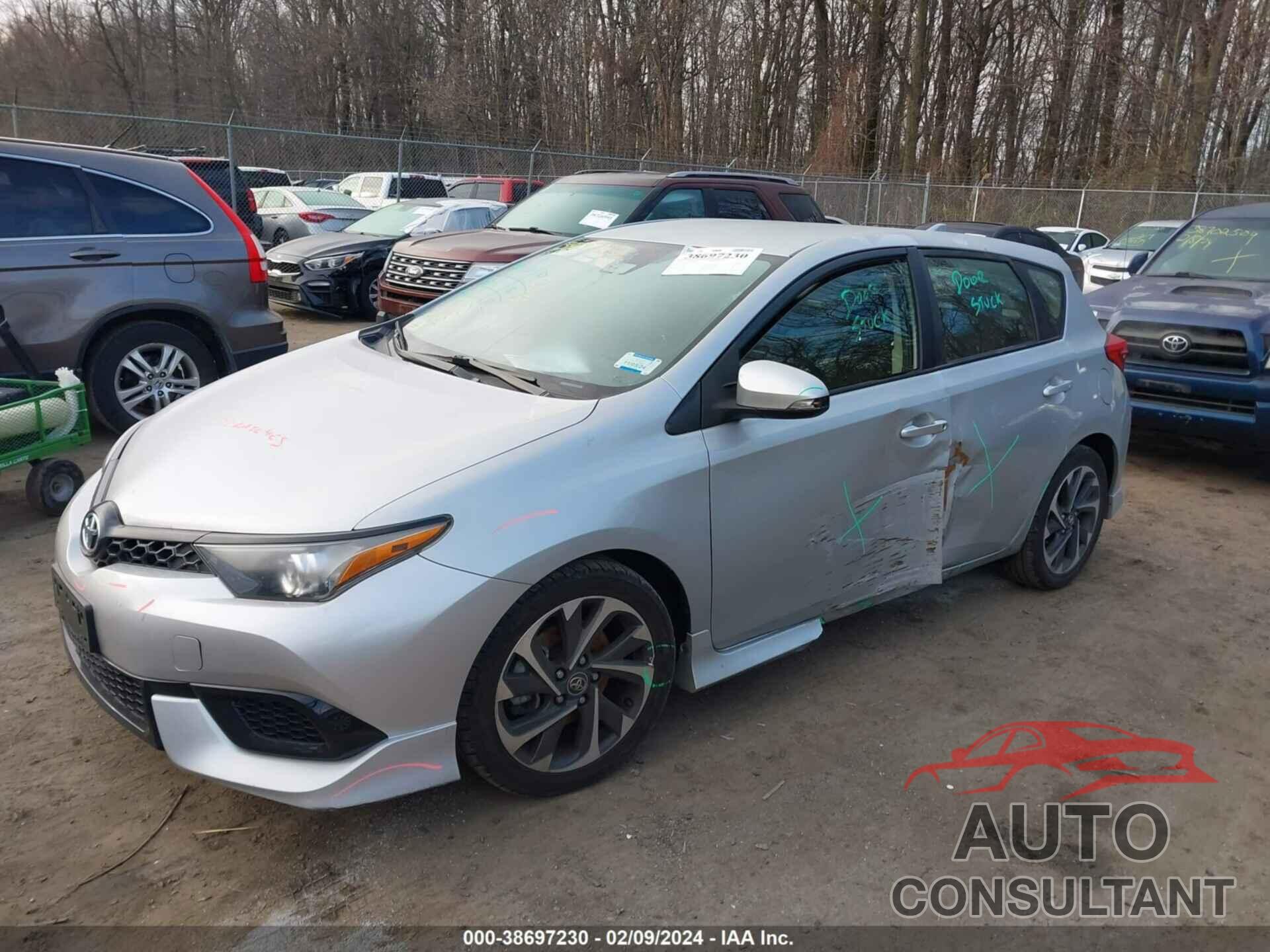 TOYOTA COROLLA IM 2018 - JTNKARJE5JJ556543