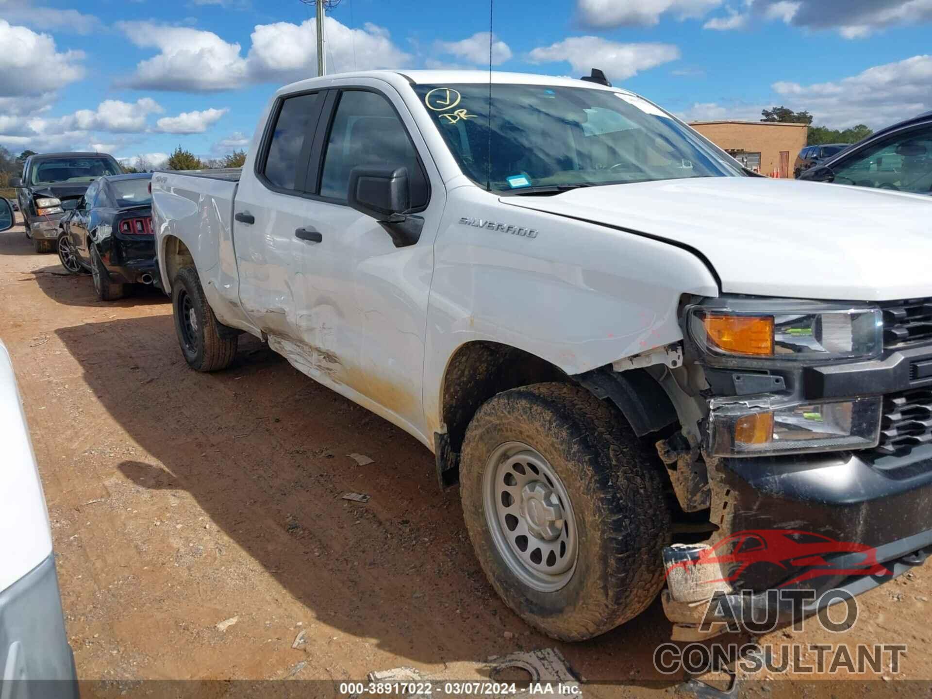 CHEVROLET SILVERADO 1500 2020 - 1GCRYAEH1LZ268480