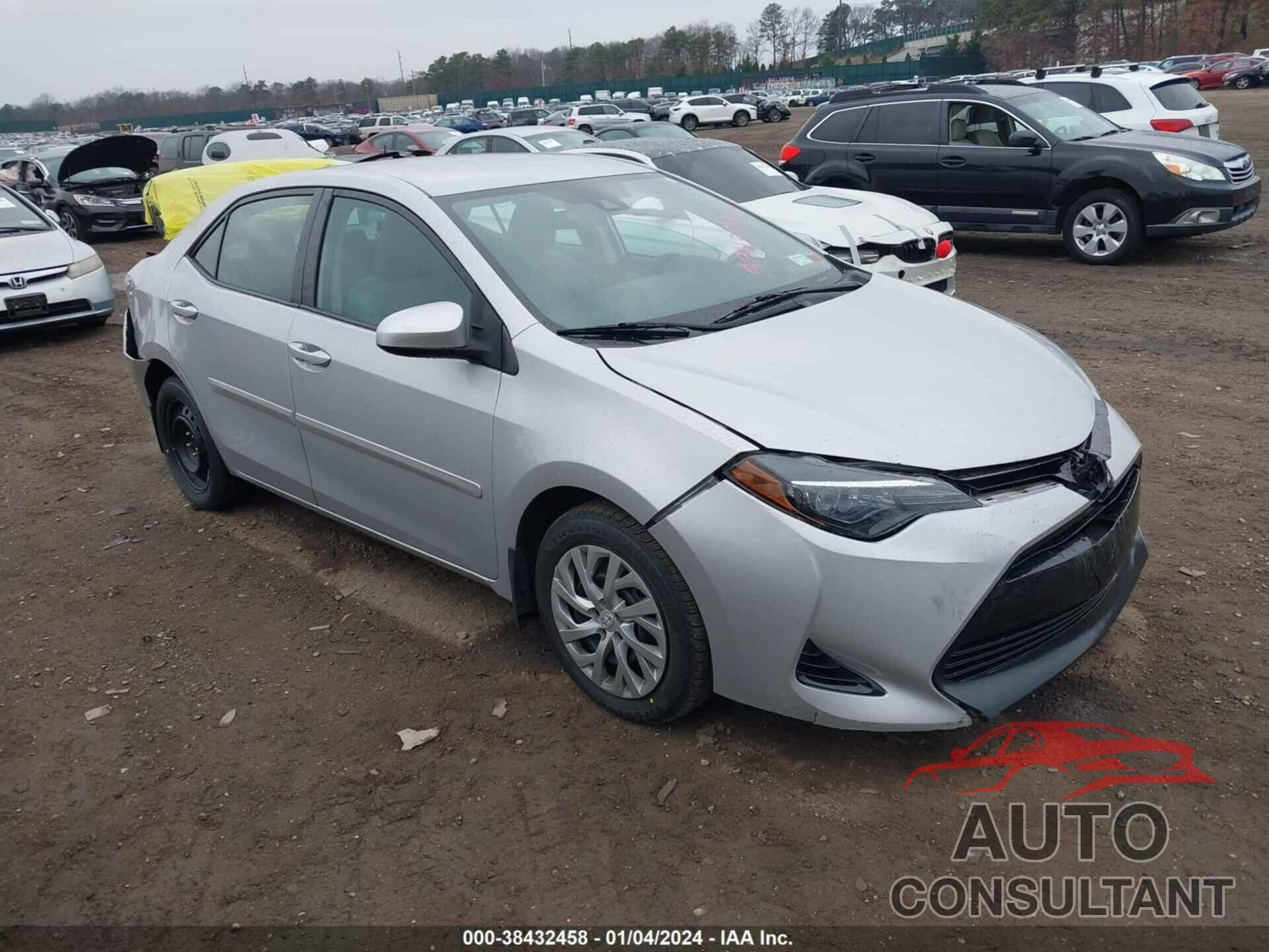 TOYOTA COROLLA 2018 - 2T1BURHE6JC083426