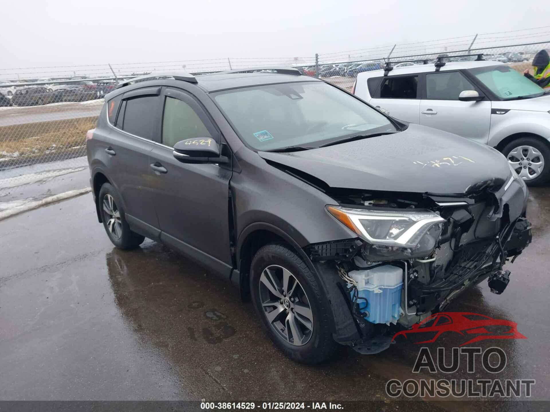 TOYOTA RAV4 2018 - JTMRFREV0JJ727018