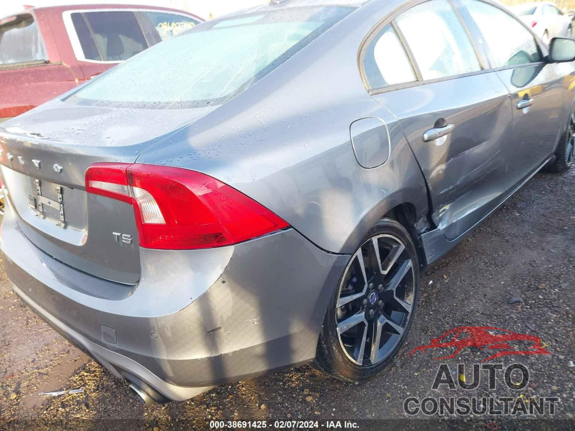 VOLVO S60 2017 - YV126MFLXH2437742