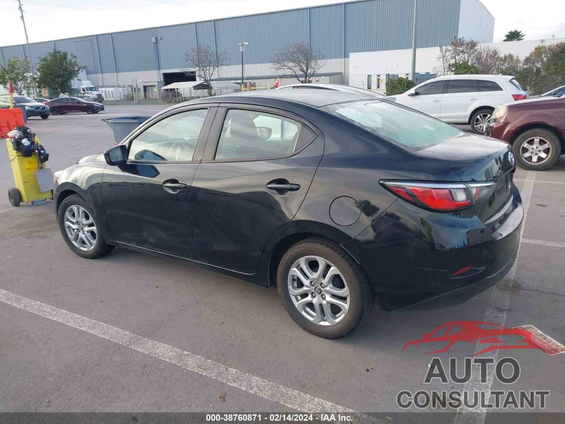 TOYOTA YARIS IA 2017 - 3MYDLBYV7HY175742