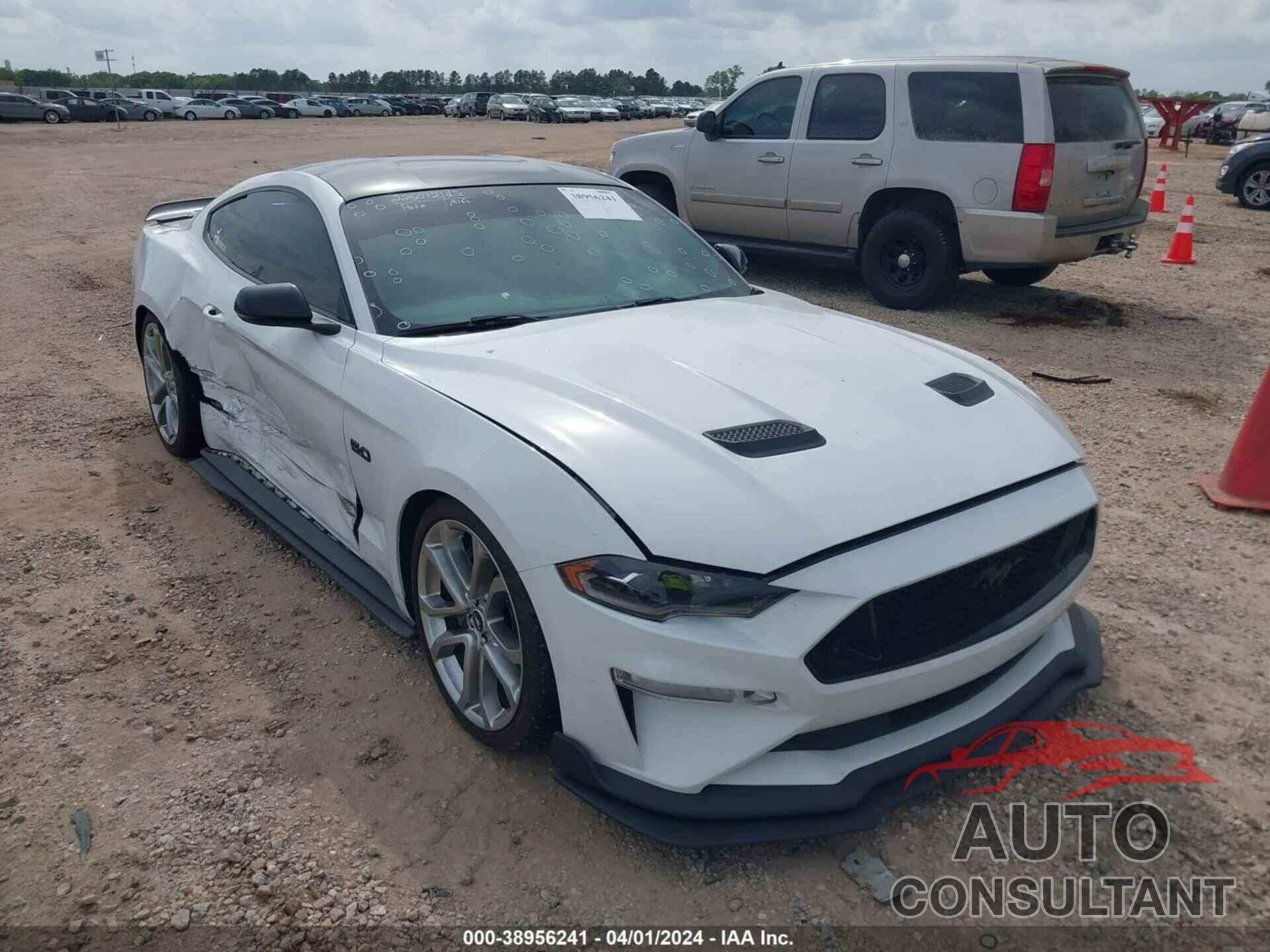 FORD MUSTANG 2018 - 1FA6P8CF7J5106668