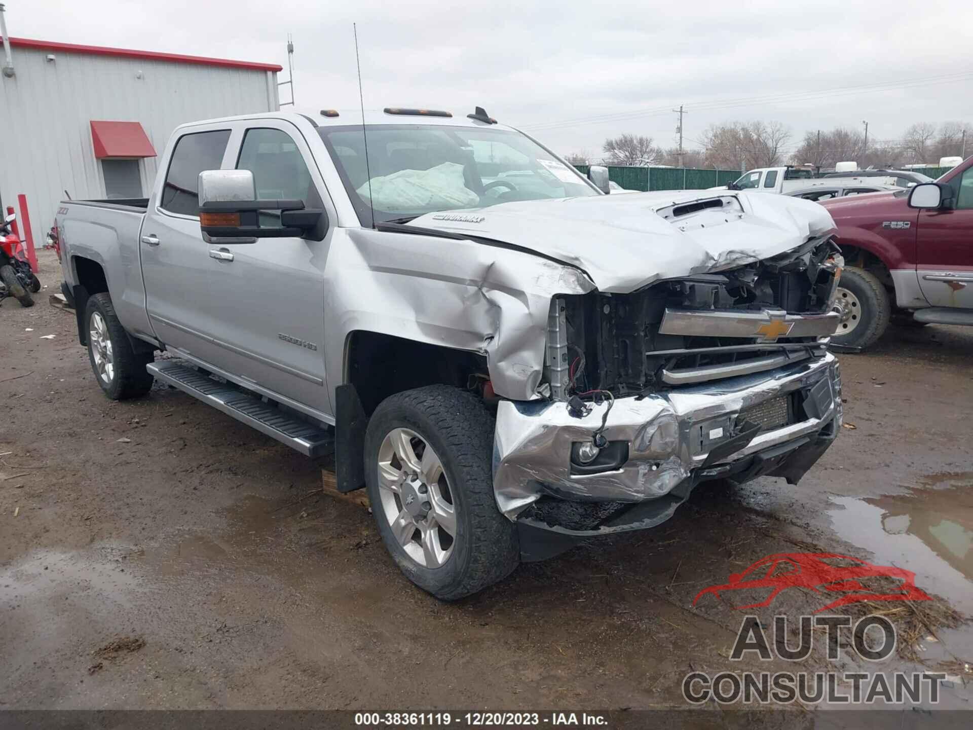 CHEVROLET SILVERADO 2500HD 2018 - 1GC1KWEY0JF287659