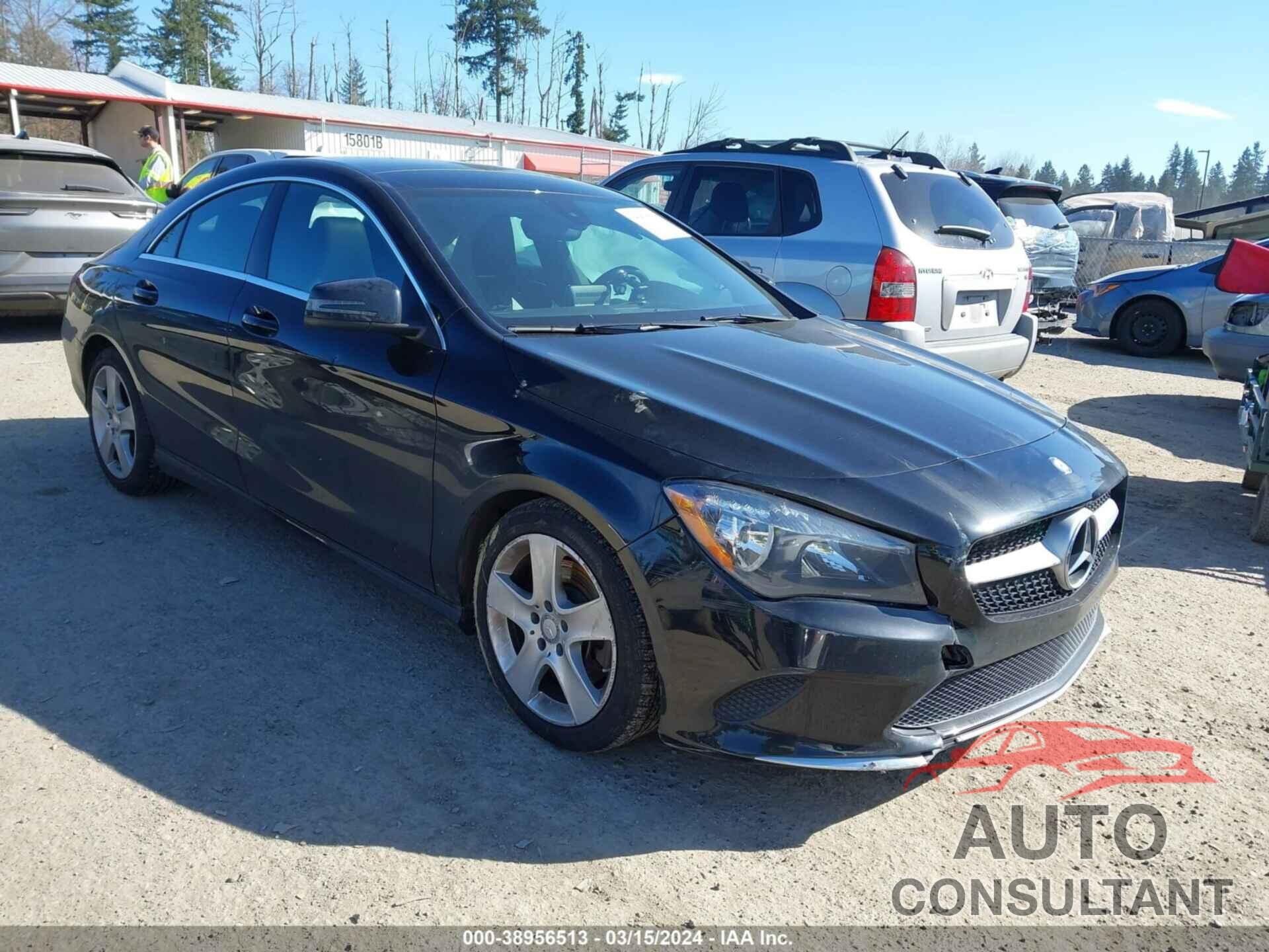 MERCEDES-BENZ CLA 250 2017 - WDDSJ4EB7HN435884