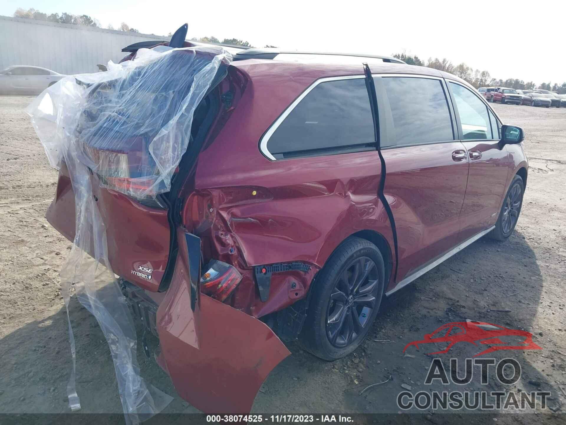 TOYOTA SIENNA 2021 - 5TDXRKEC0MS070703