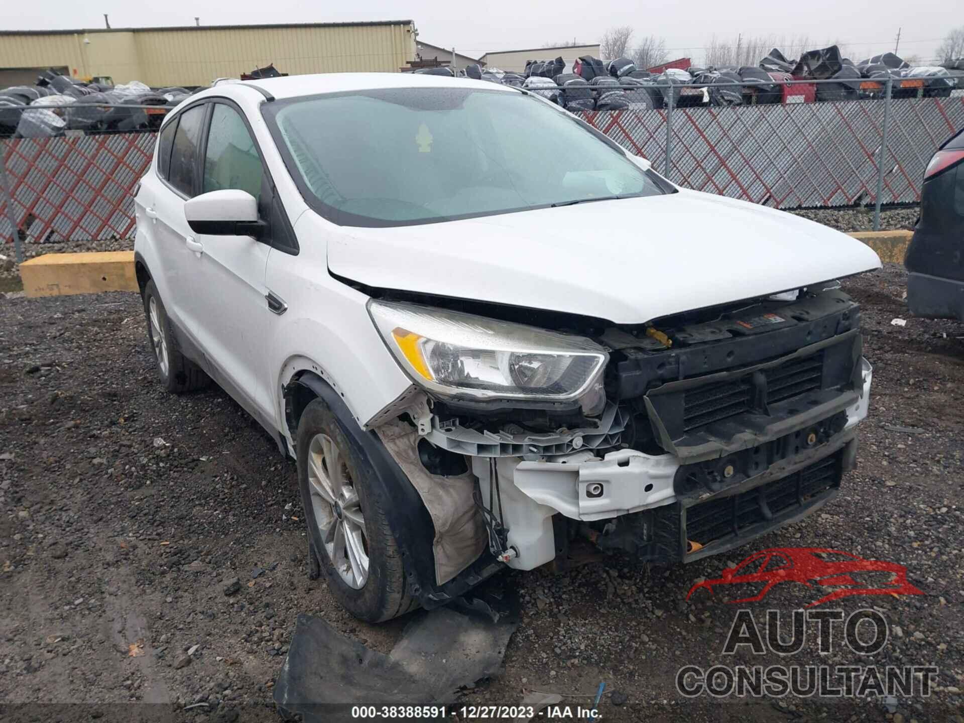 FORD ESCAPE 2017 - 1FMCU9GDXHUD84206