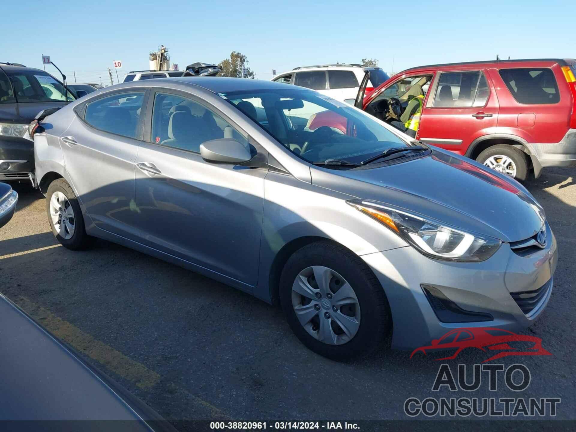 HYUNDAI ELANTRA 2016 - 5NPDH4AE1GH799280