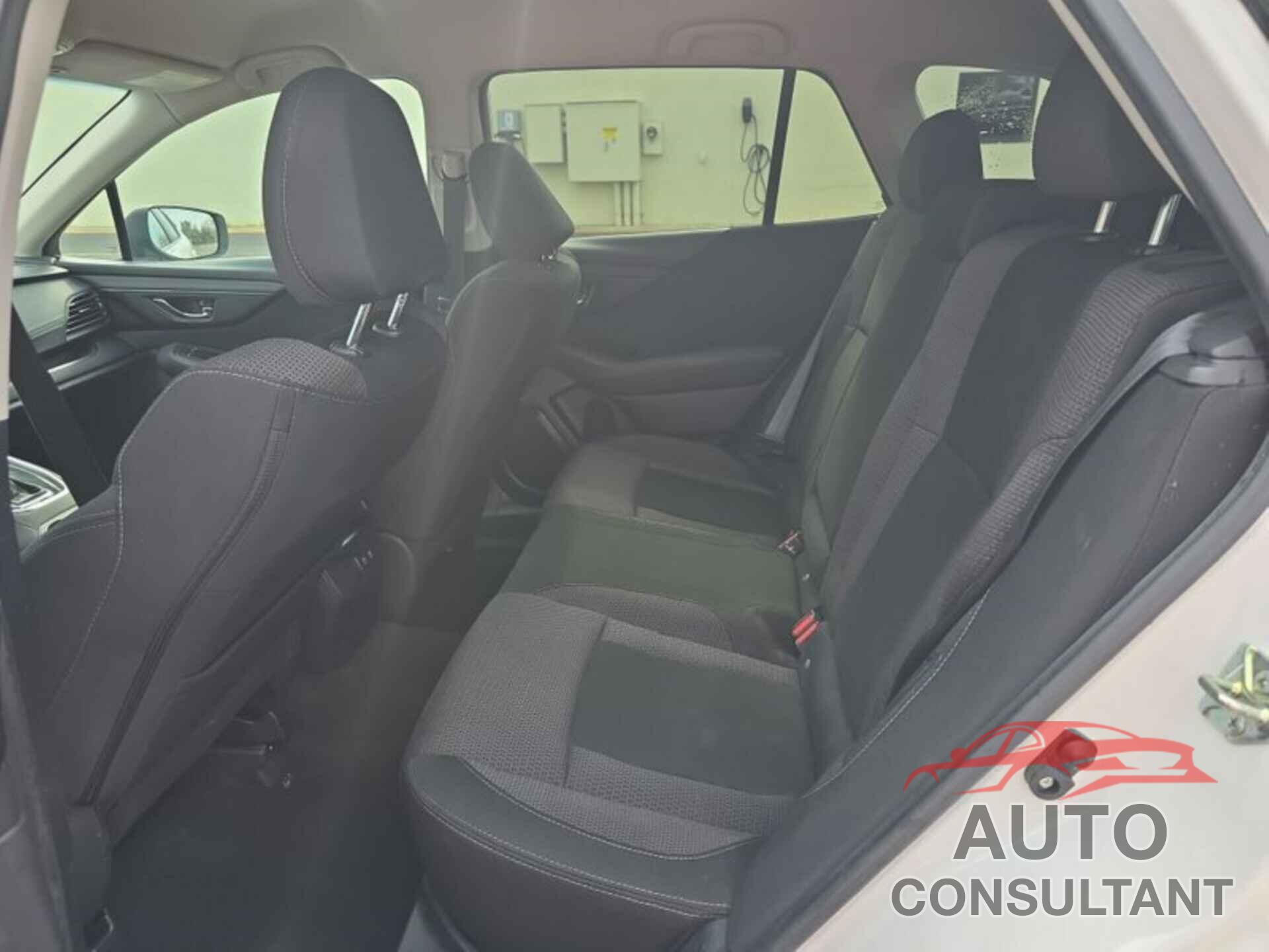 SUBARU OUTBACK 2020 - 4S4BTACCXL3196457