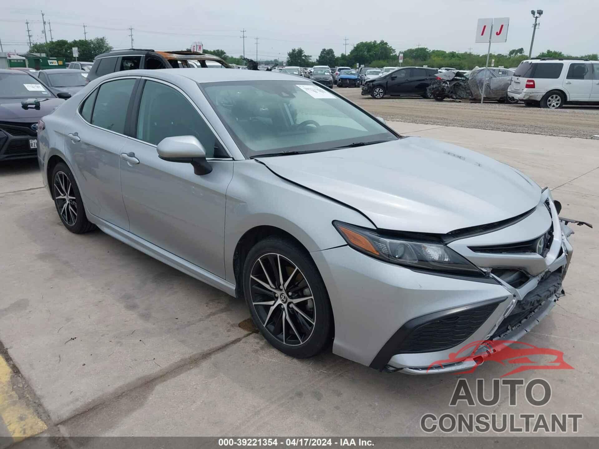 TOYOTA CAMRY 2021 - 4T1G11AK2MU413890