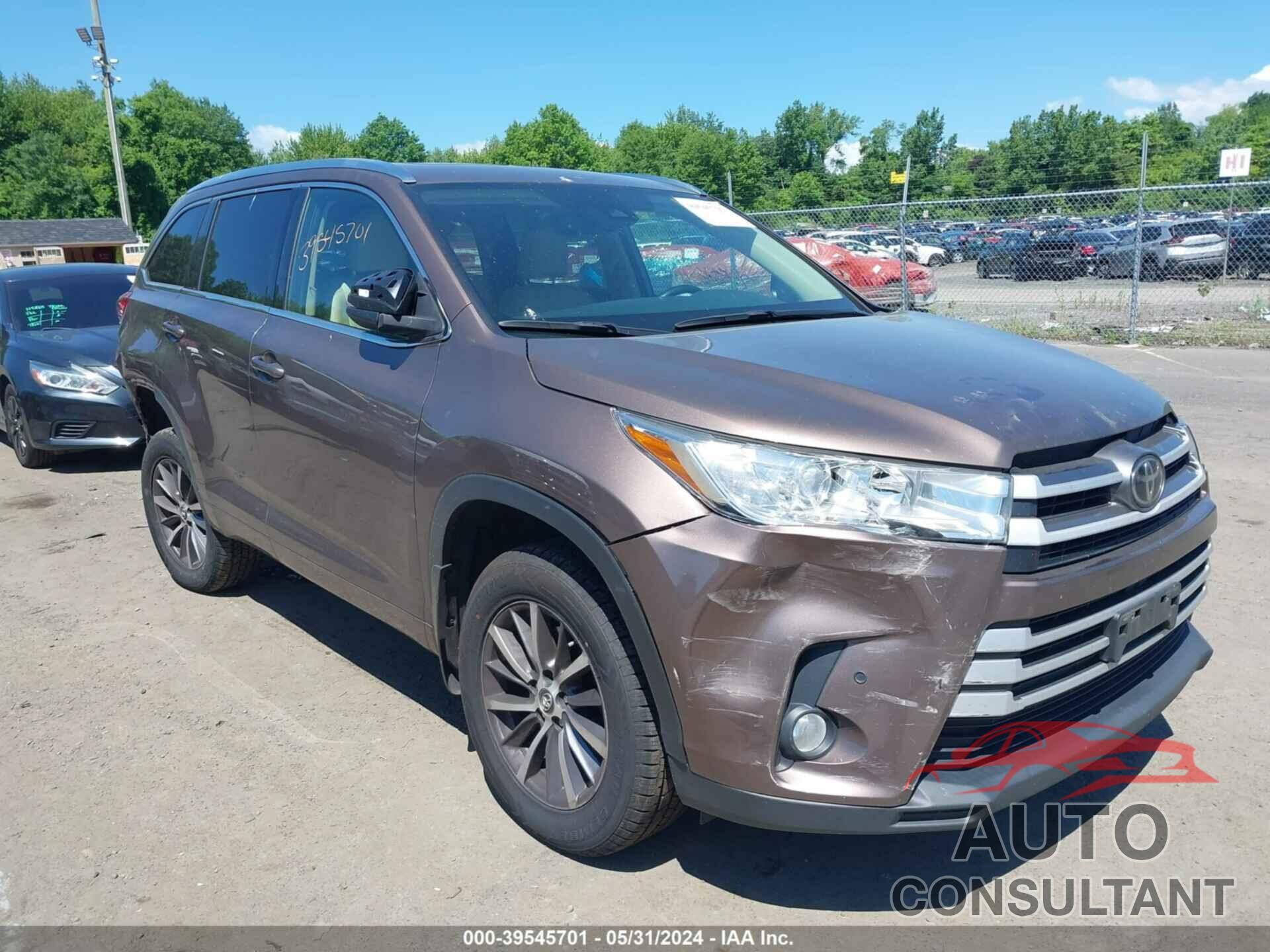 TOYOTA HIGHLANDER 2018 - 5TDJZRFH6JS829049