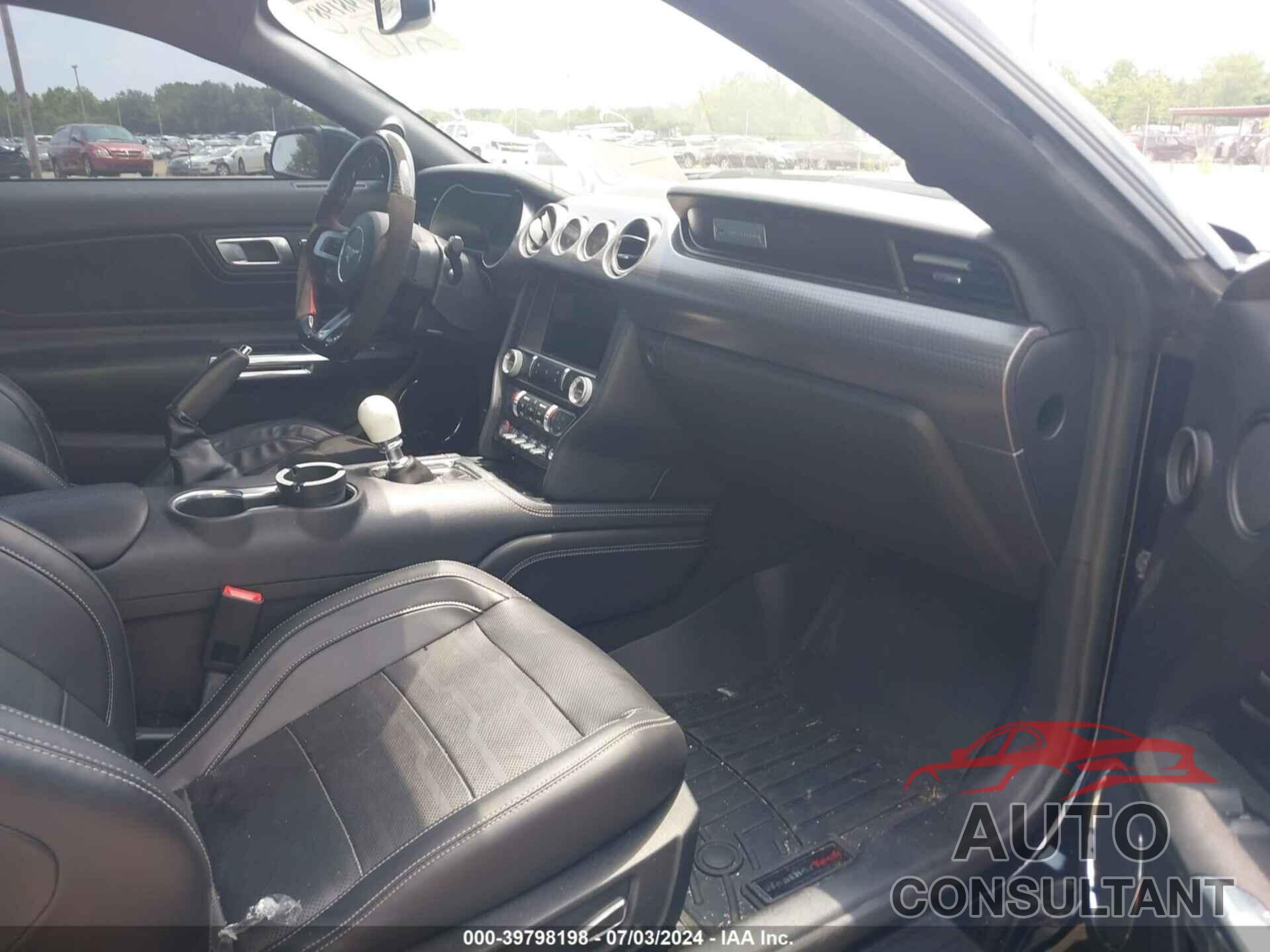 FORD MUSTANG 2019 - 1FA6P8CF1K5134662
