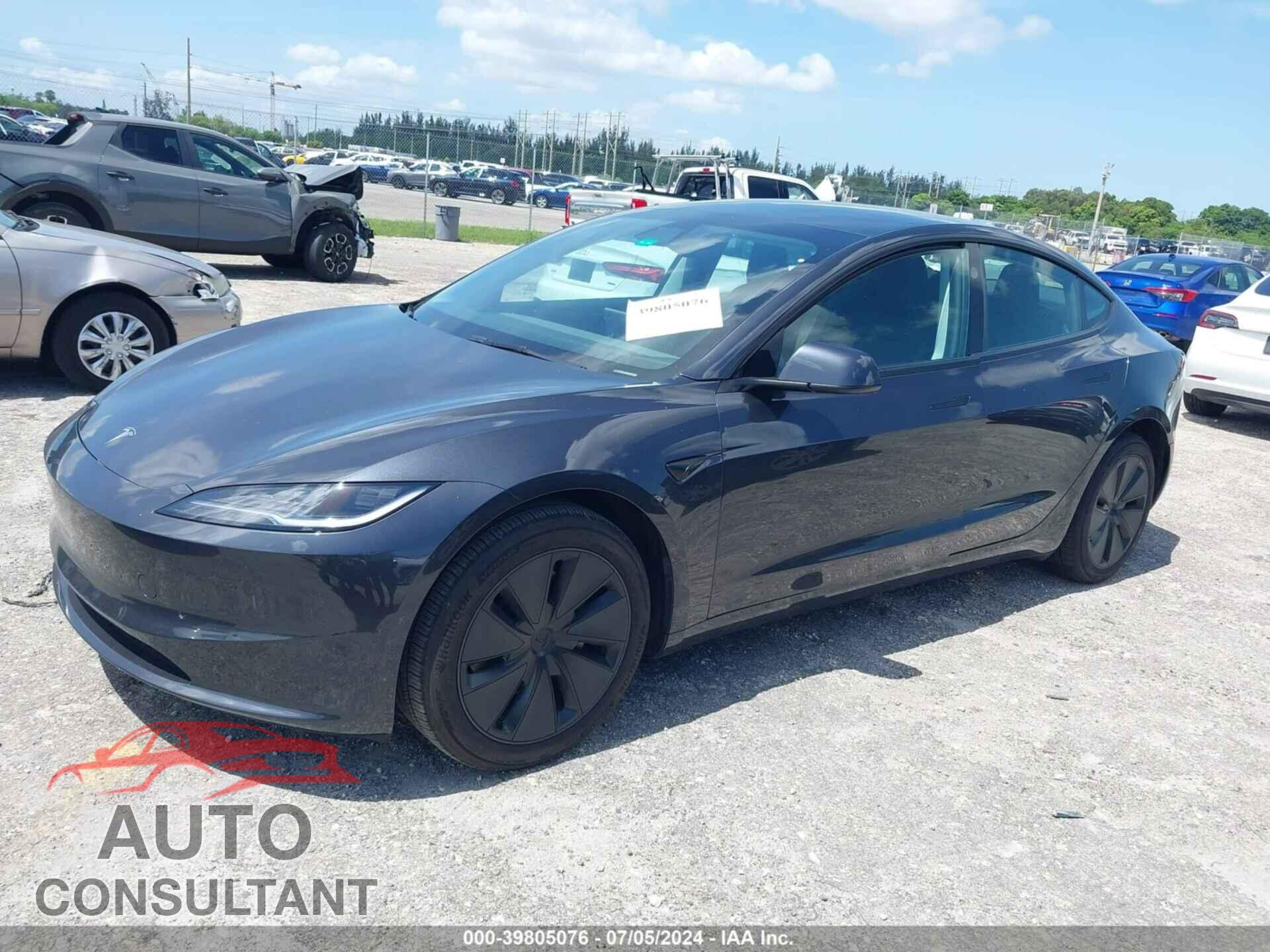 TESLA MODEL 3 2024 - 5YJ3E1EA9RF726413