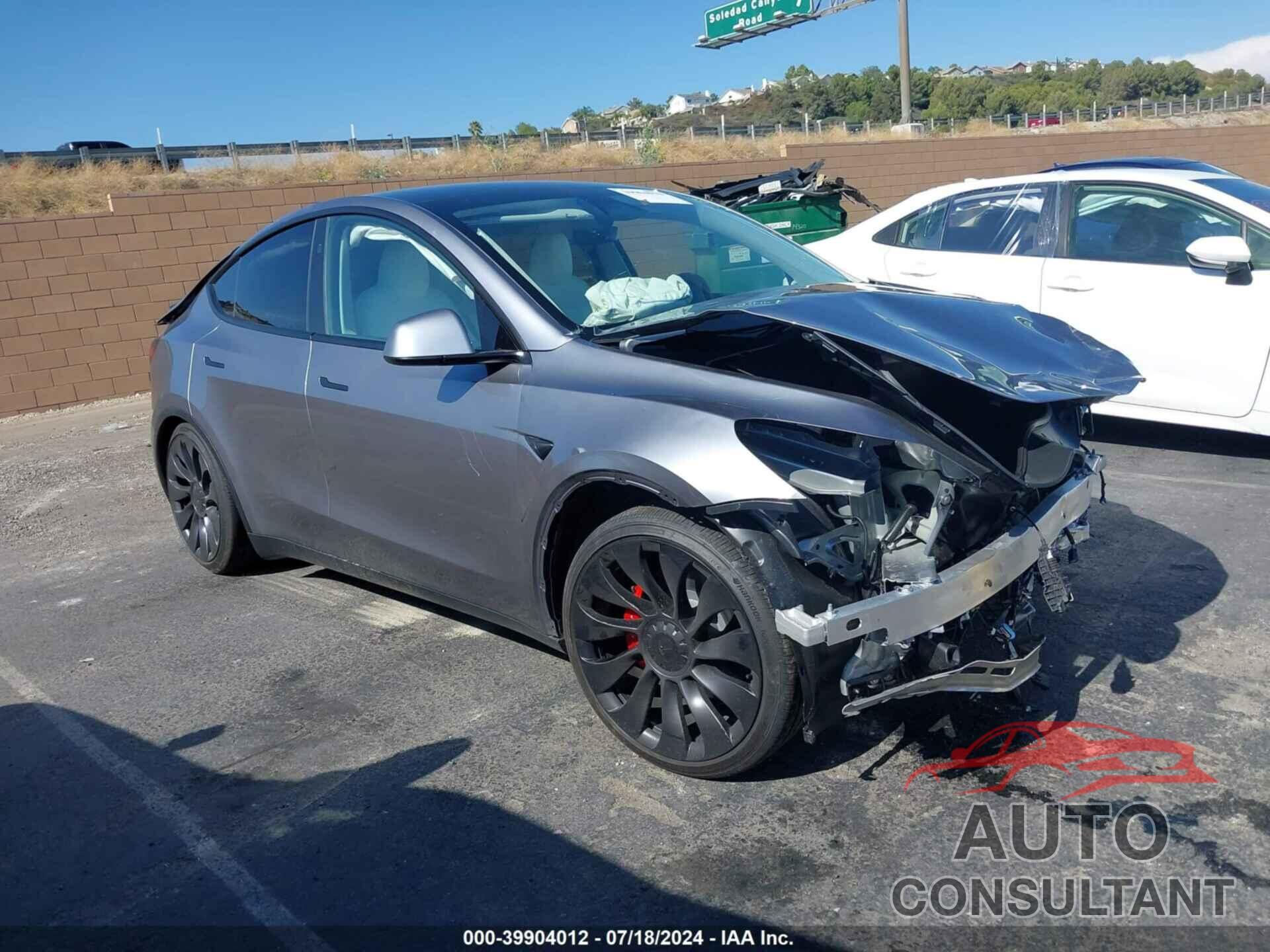 TESLA MODEL Y 2024 - 7SAYGDEF3RA302335