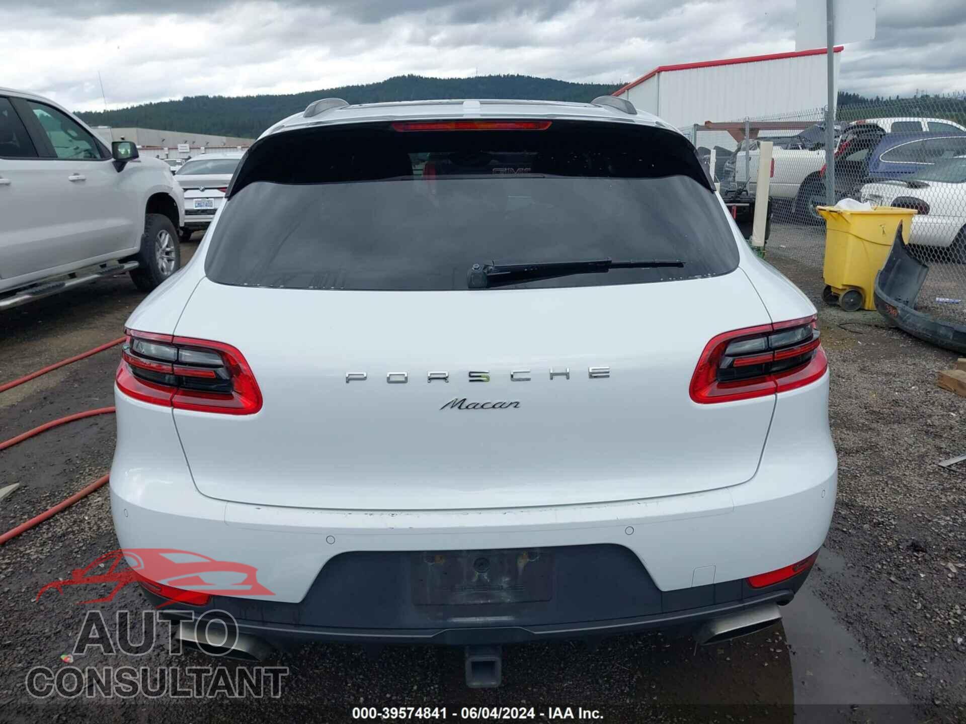 PORSCHE MACAN 2018 - WP1AA2A59JLB09126