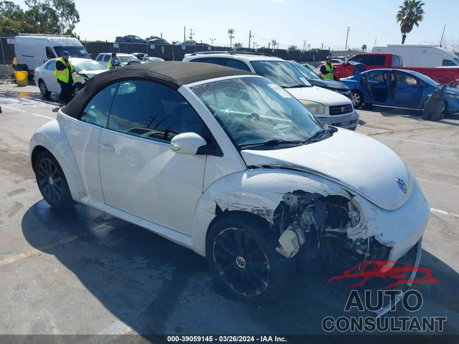 VOLKSWAGEN NEW BEETLE 2010 - 3VWRG3ALXAM004632