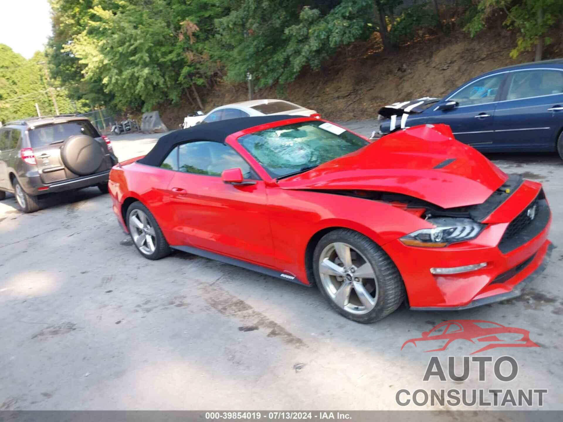 FORD MUSTANG 2018 - 1FATP8UH9J5179009