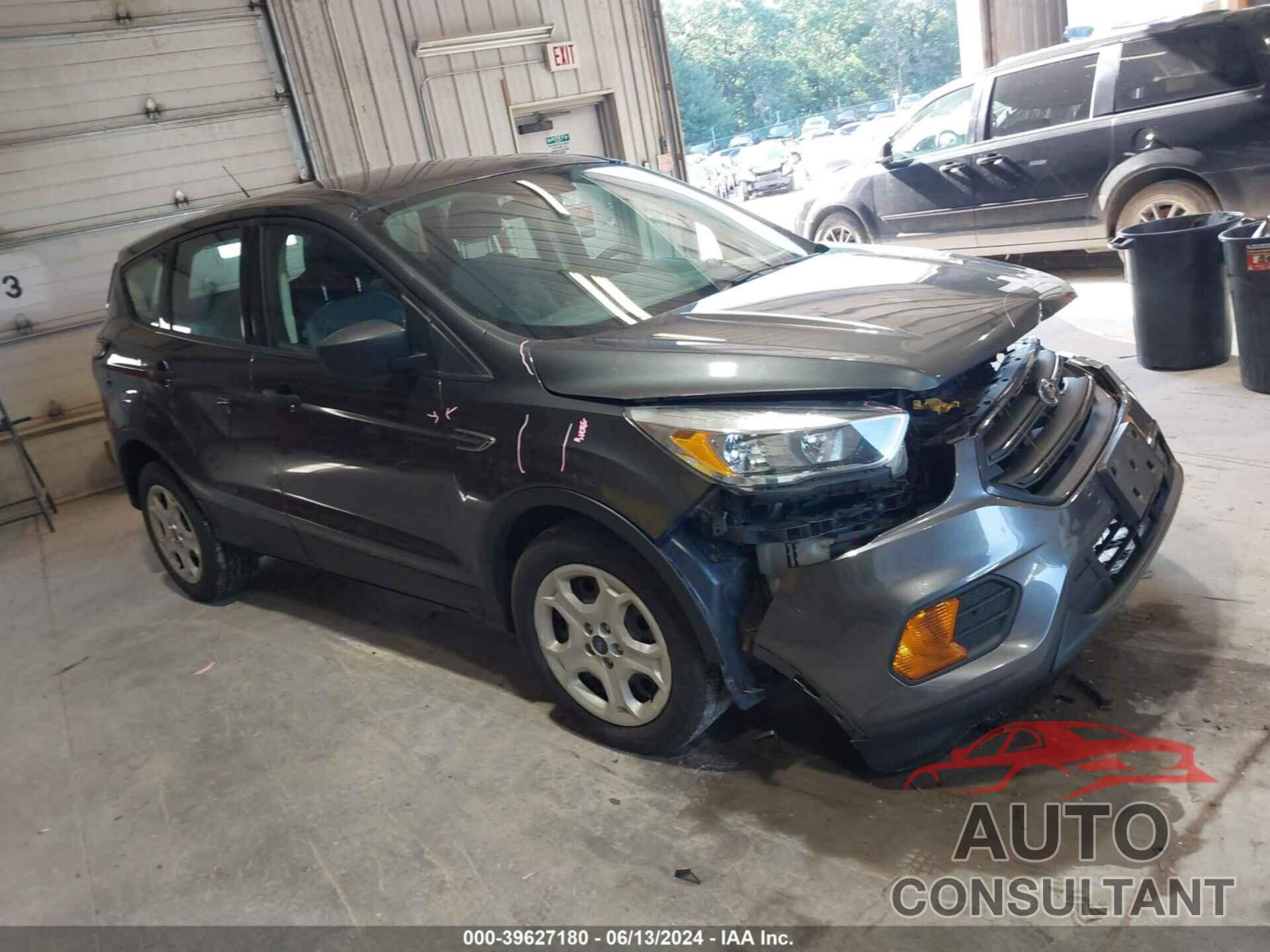 FORD ESCAPE 2017 - 1FMCU0F71HUC66830