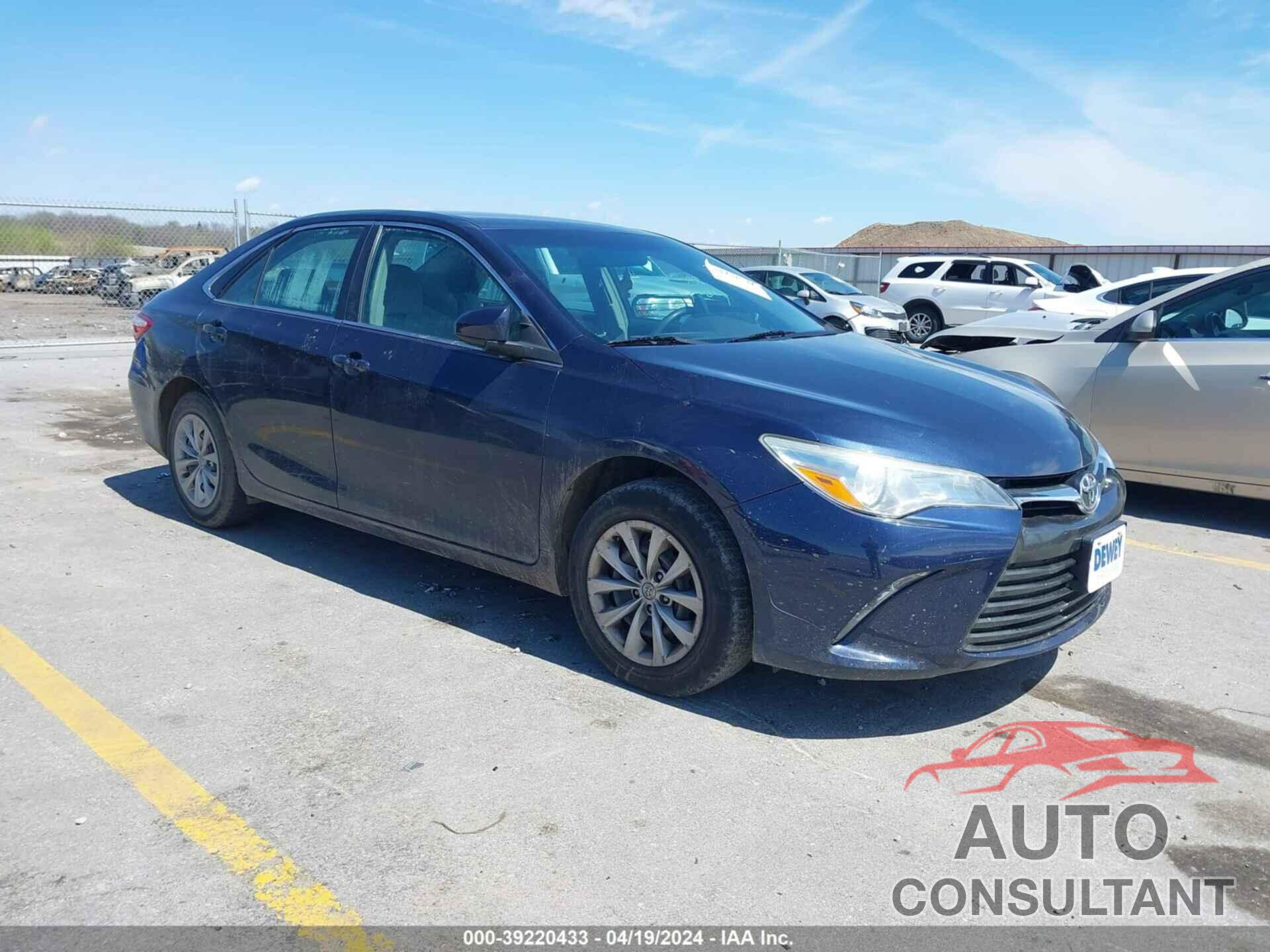 TOYOTA CAMRY 2016 - 4T4BF1FK3GR527265