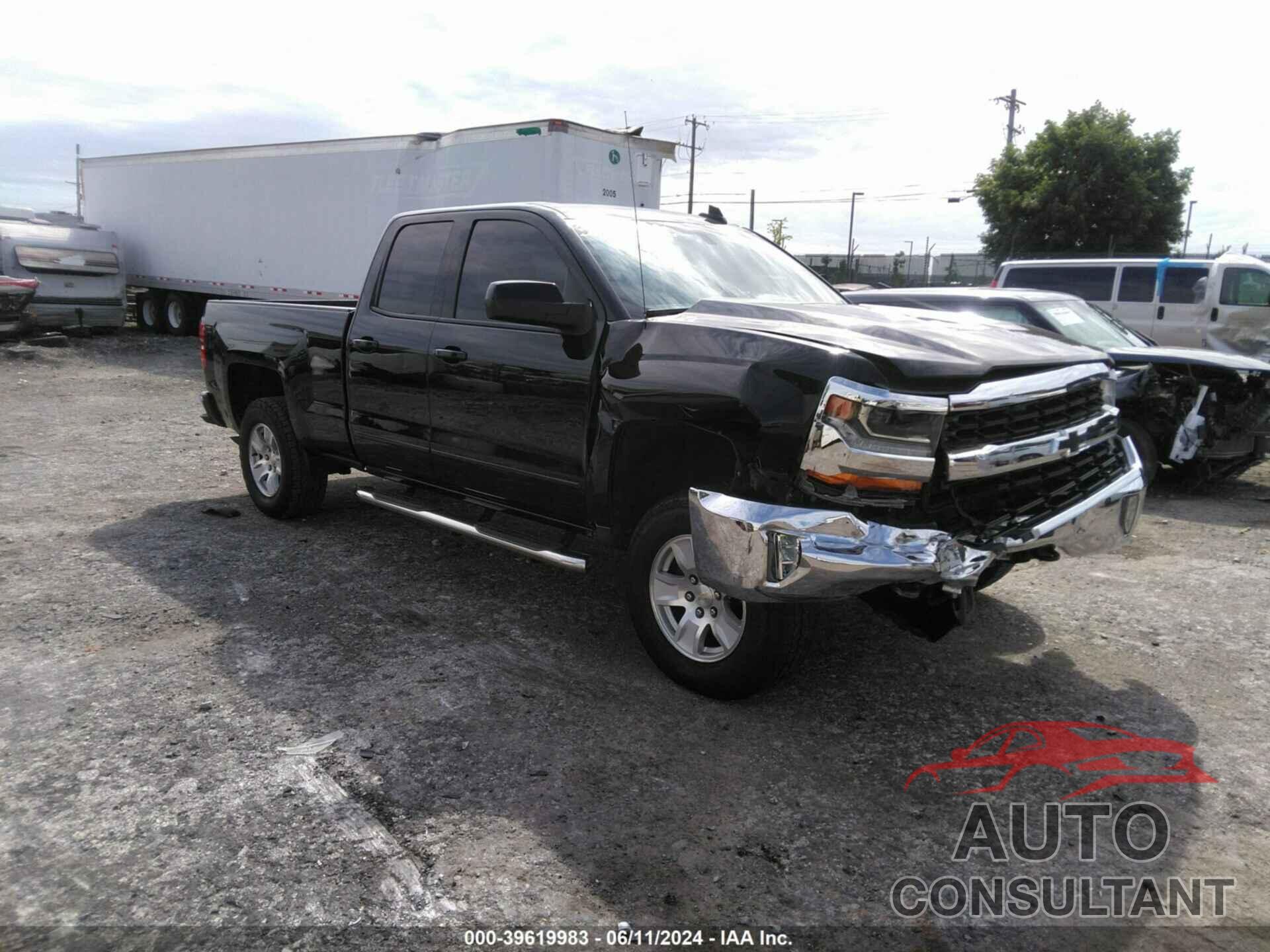 CHEVROLET SILVERADO 1500 2017 - 1GCVKREC8HZ112396
