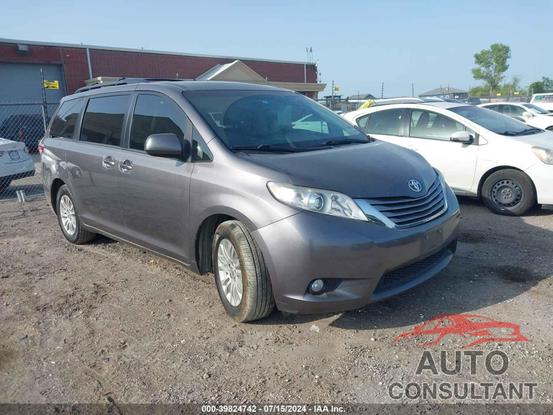 TOYOTA SIENNA 2017 - 5TDYZ3DC8HS819149