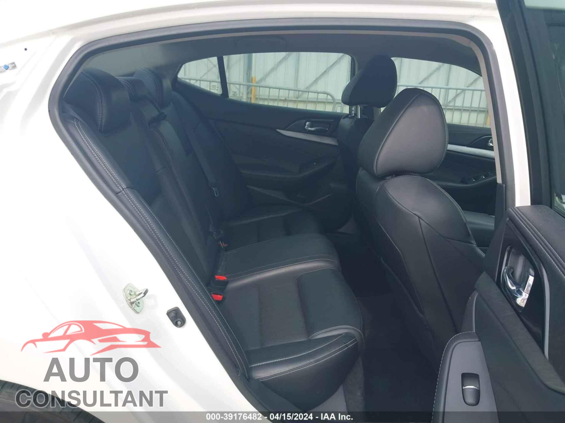 NISSAN MAXIMA 2017 - 1N4AA6AP2HC364808