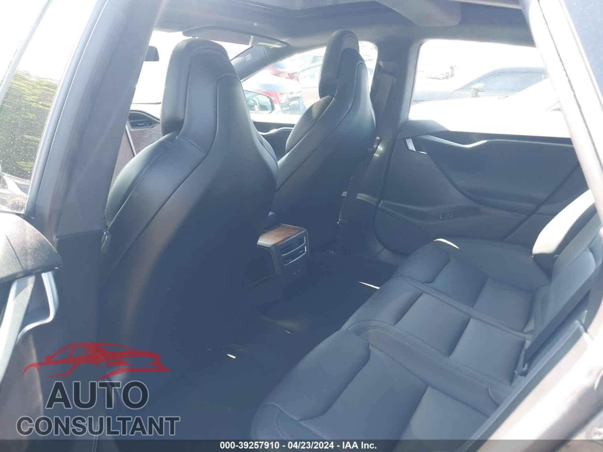 TESLA MODEL S 2018 - 5YJSA1E27JF262302