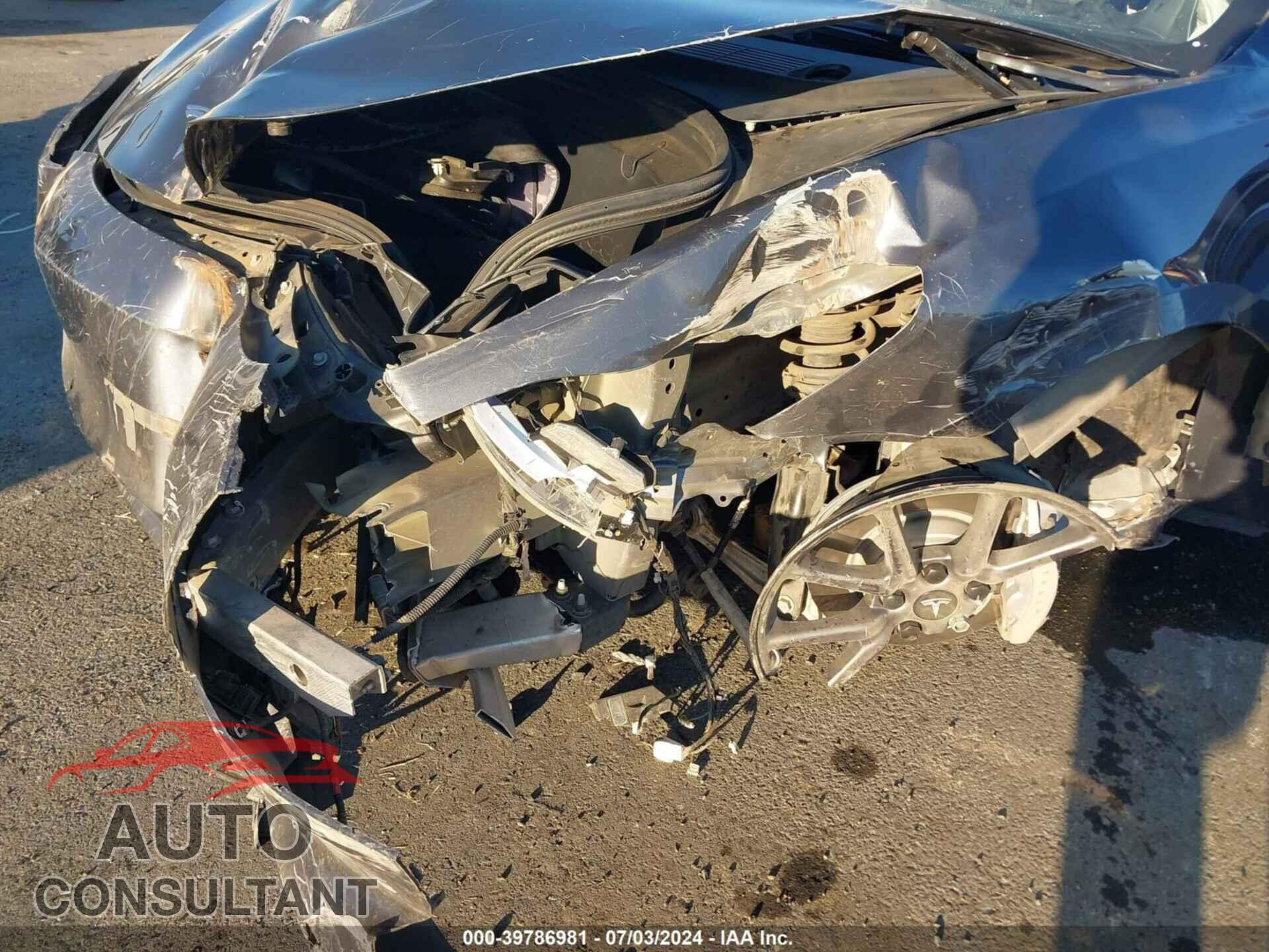 TESLA MODEL 3 2018 - 5YJ3E1EB2JF073761