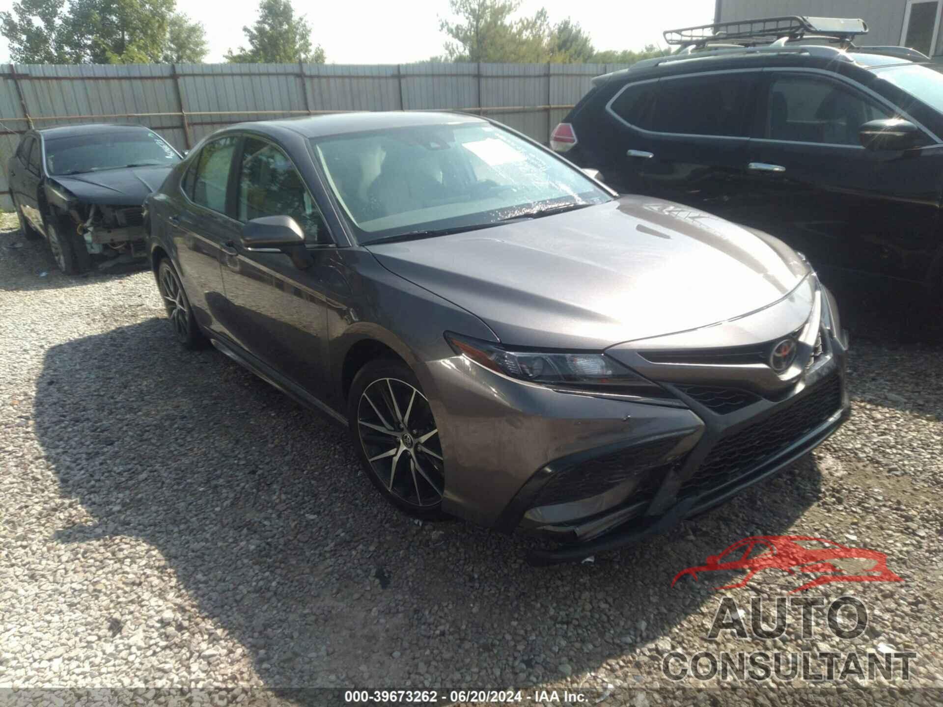 TOYOTA CAMRY 2023 - 4T1G11BK1PU074350