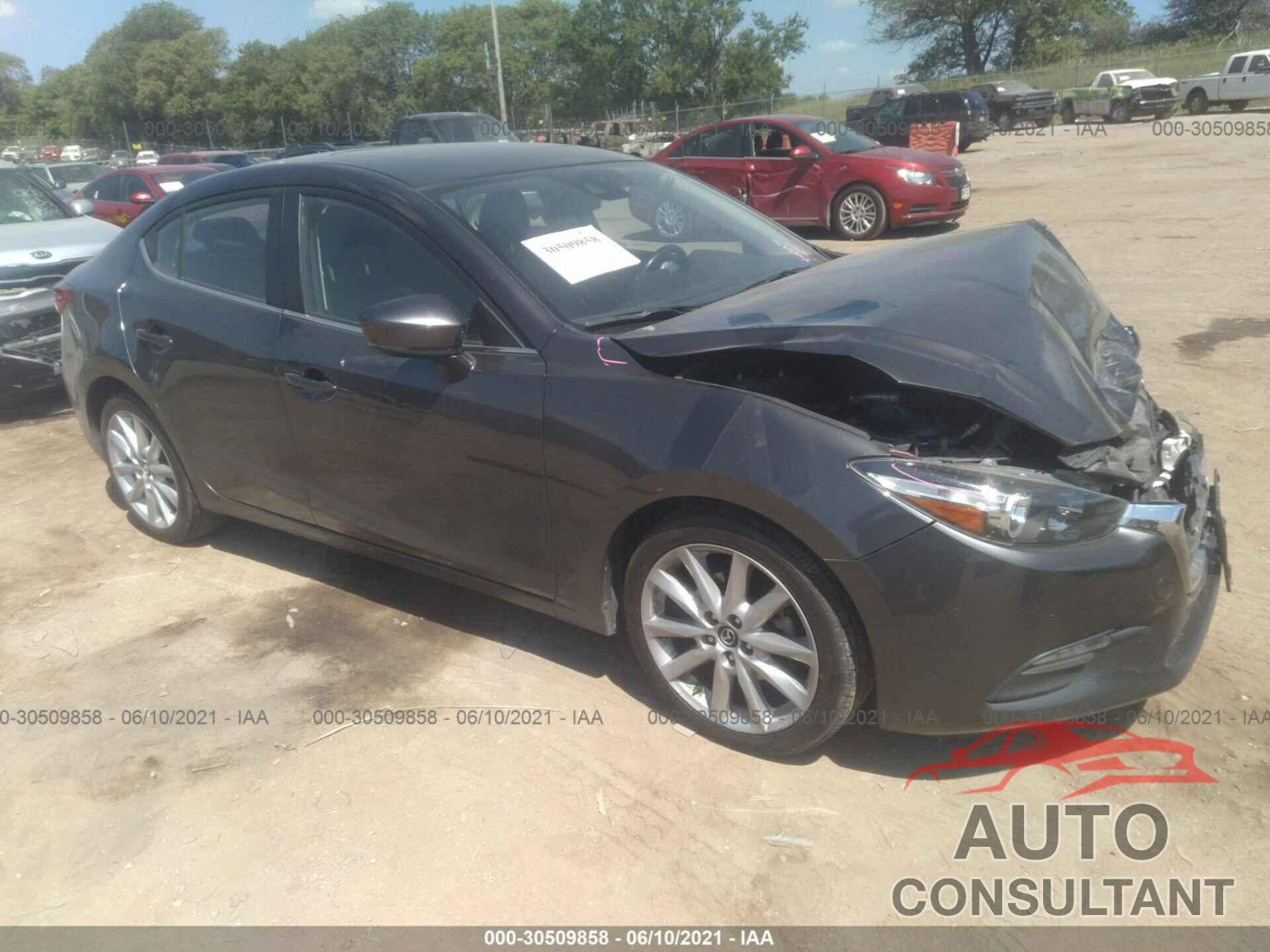 MAZDA MAZDA3 4-DOOR 2017 - JM1BN1V71H1101298