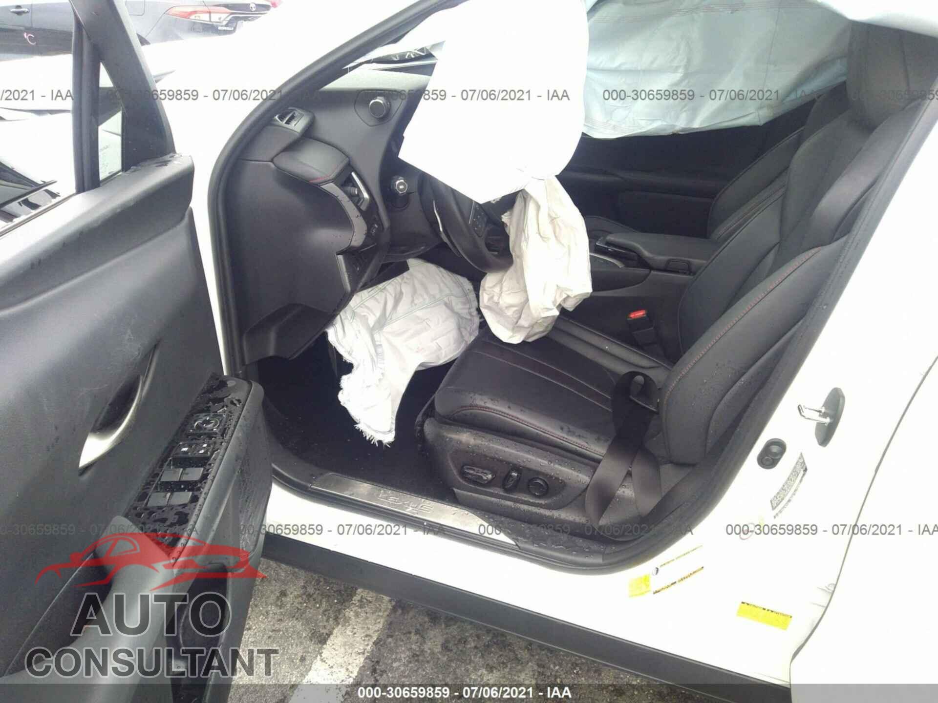 LEXUS UX 2019 - JTHY3JBH0K2002467