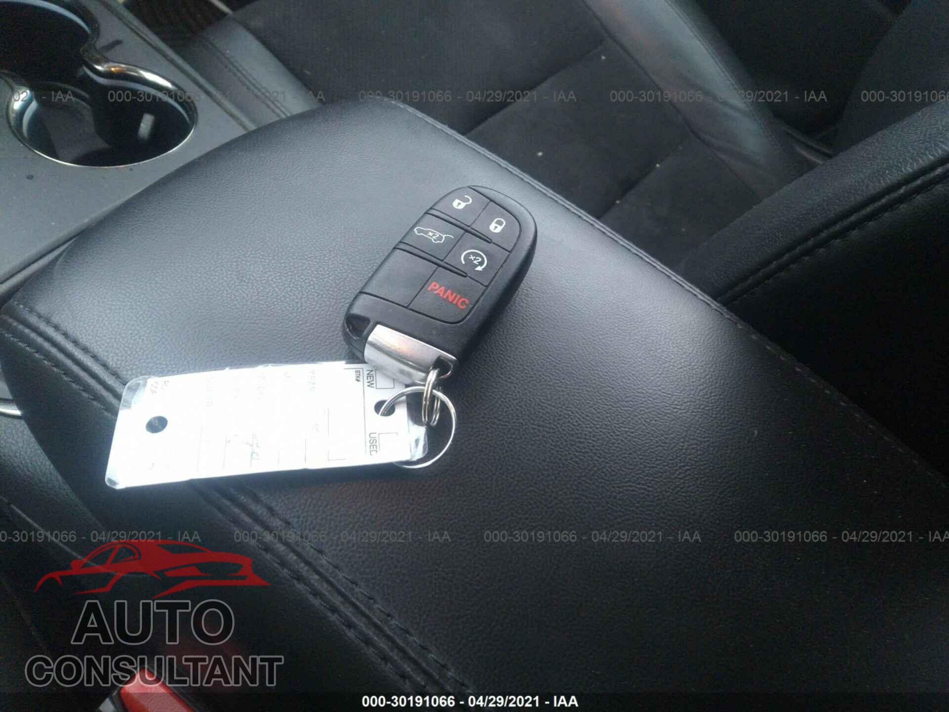 DODGE DURANGO 2018 - 1C4RDJDG3JC395512