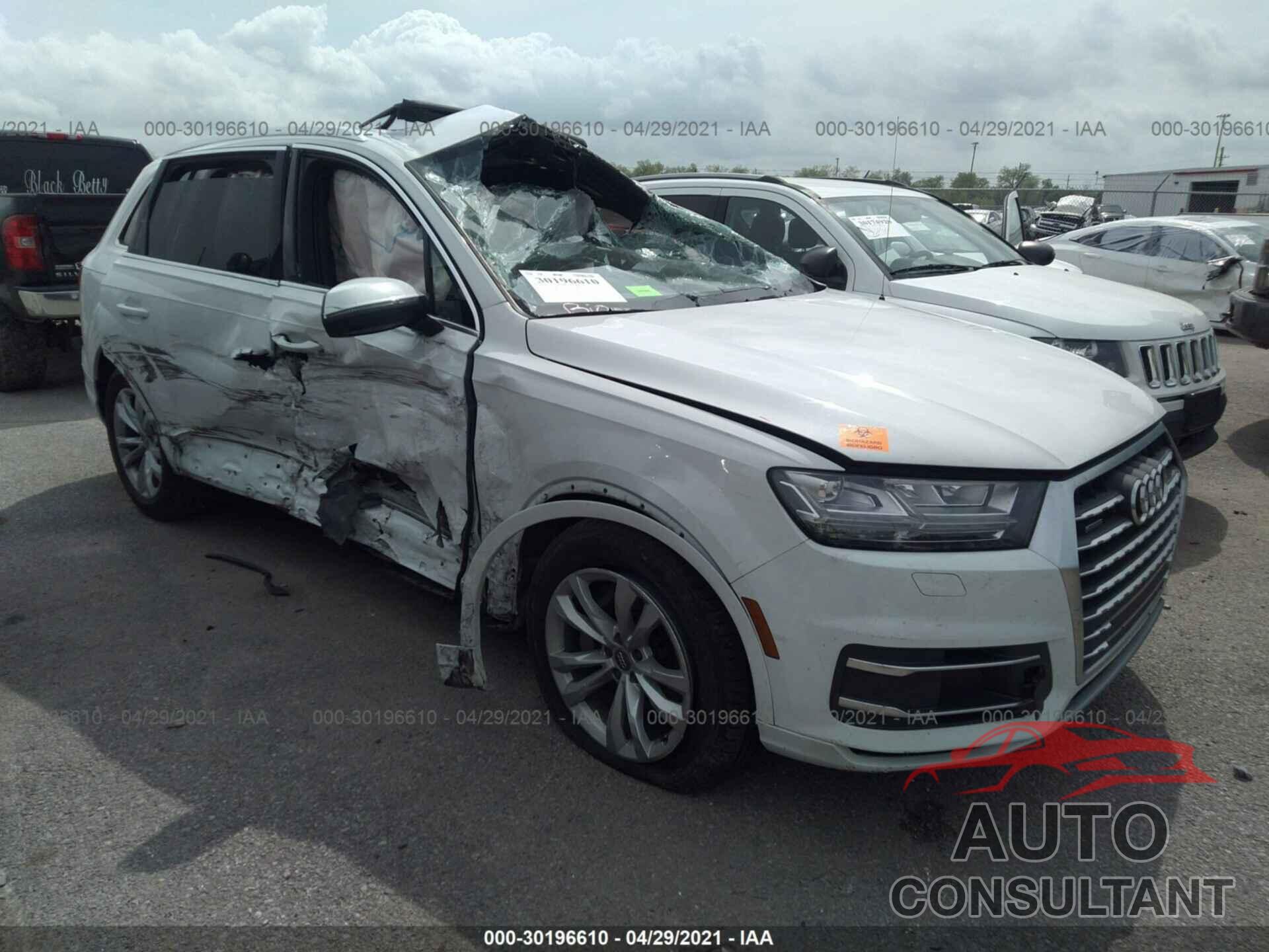 AUDI Q7 2017 - WA1LHAF73HD051300