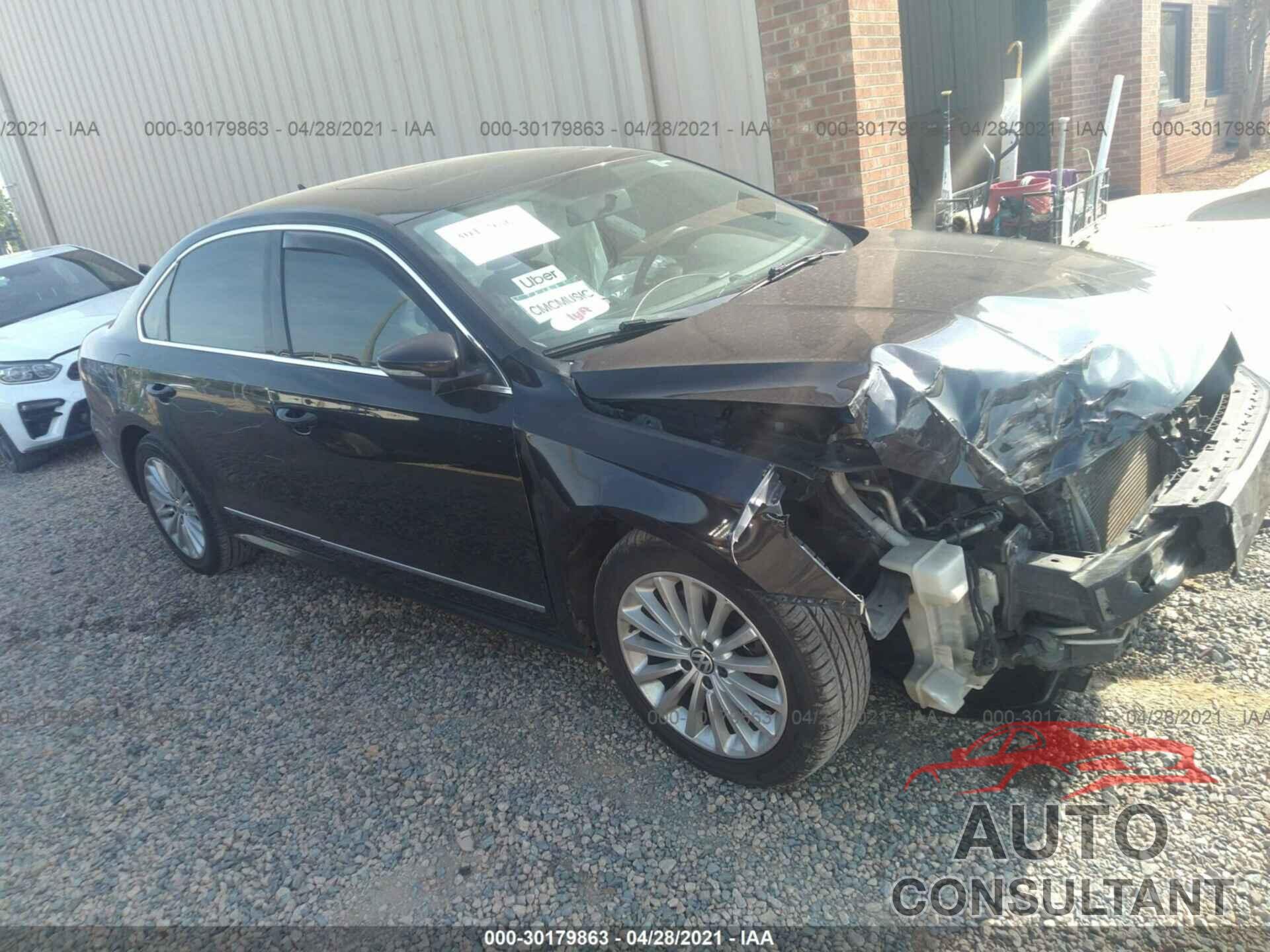 VOLKSWAGEN PASSAT 2017 - 1VWBT7A37HC010422