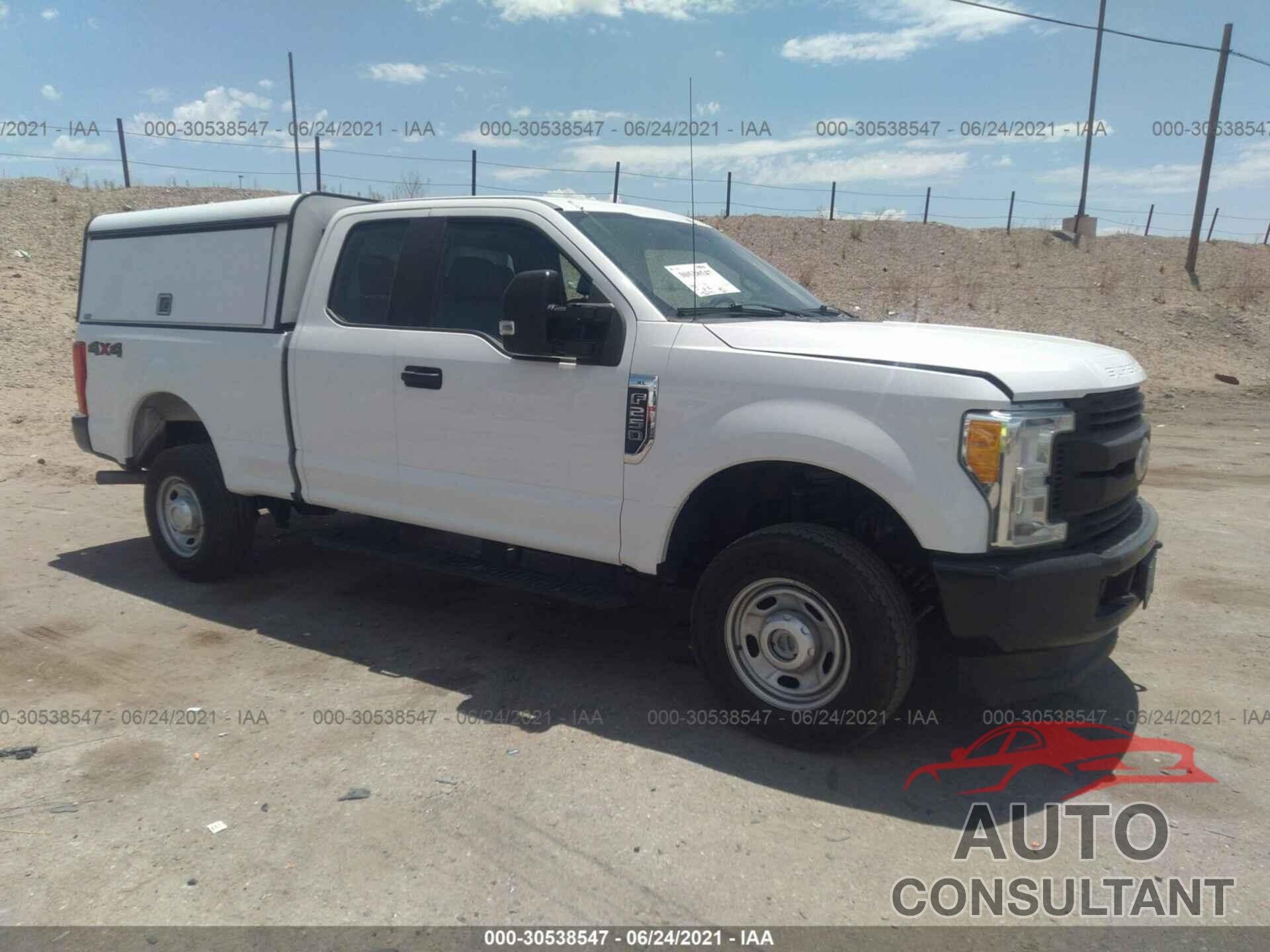 FORD SUPER DUTY F-250 SRW 2017 - 1FT7X2B65HEB93669