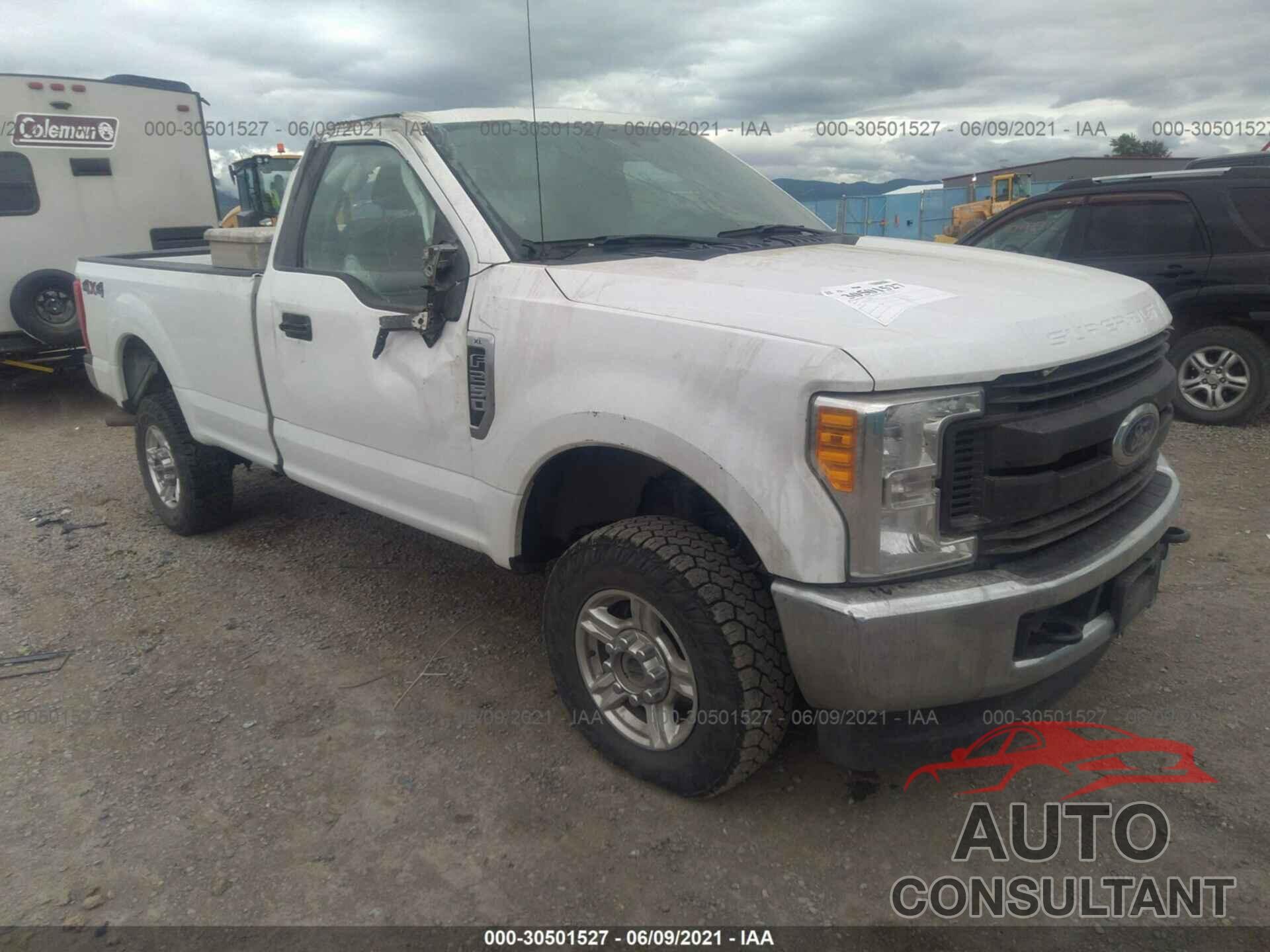 FORD SUPER DUTY F-250 SRW 2017 - 1FTBF2B64HEE30388