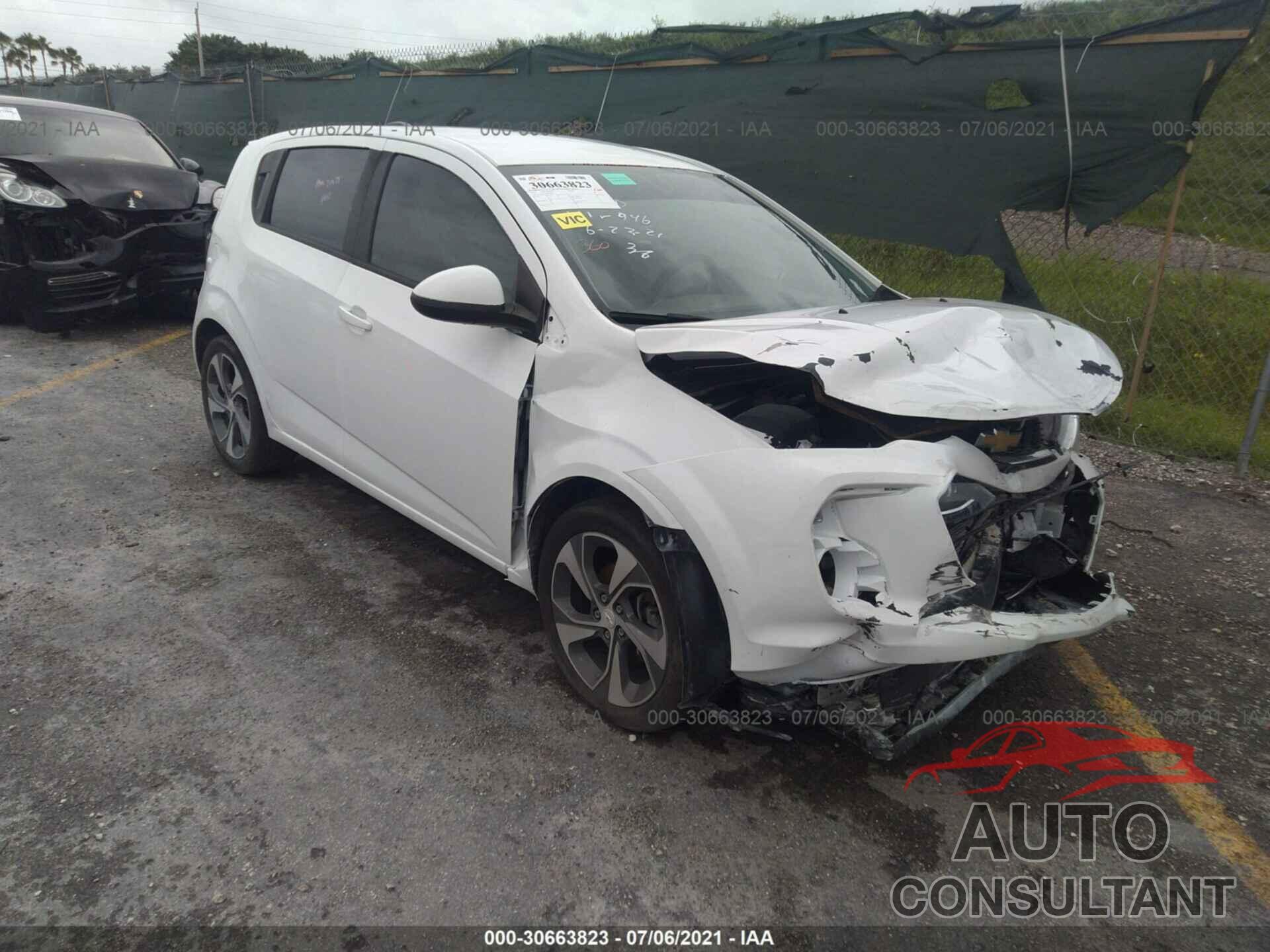 CHEVROLET SONIC 2017 - 1G1JG6SG3H4149416