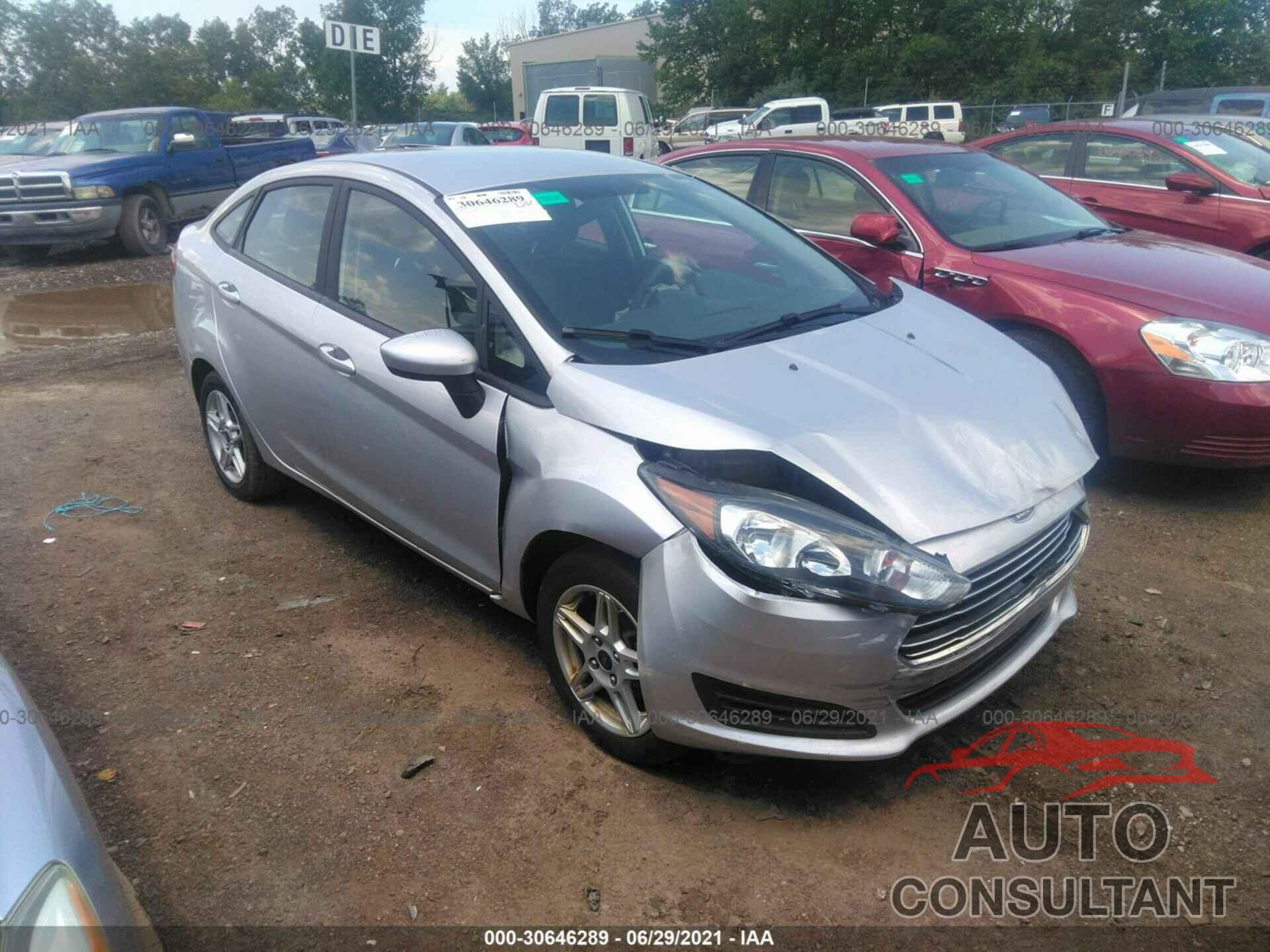 FORD FIESTA 2018 - 3FADP4BJ3JM109163